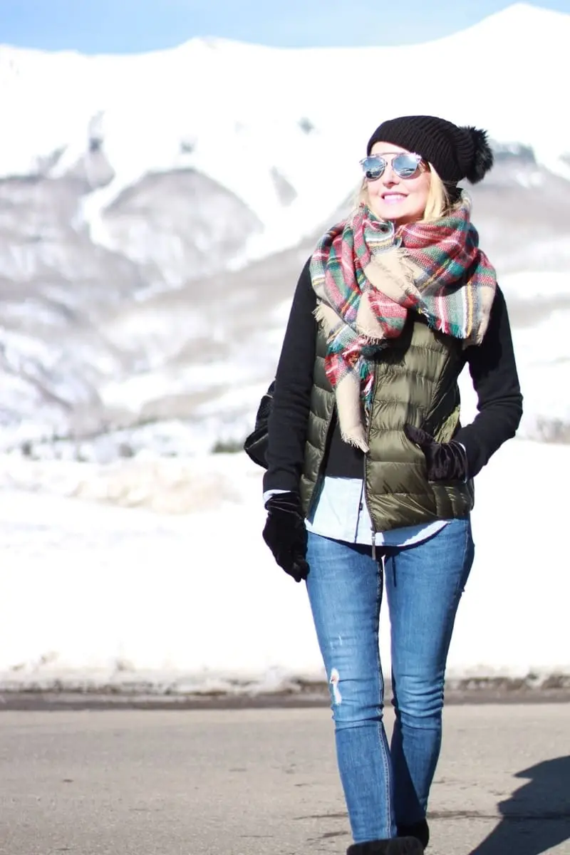 over-sized blanket scarf from Amazon paired with a puffer vest and skinny jeans