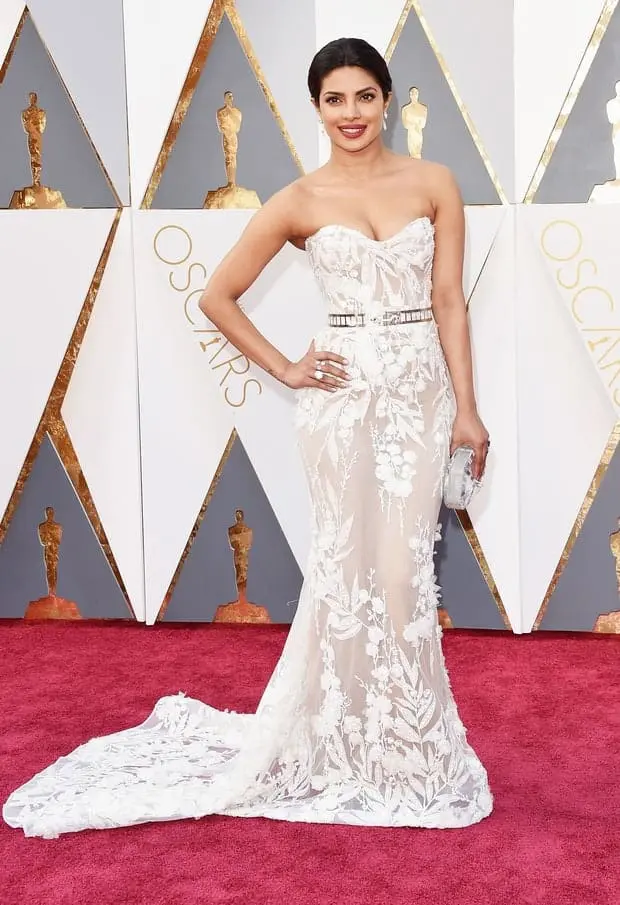 priyanka-chopra-de0d04e5-2fec-4bc5-8f9e-c1a8d03622a8