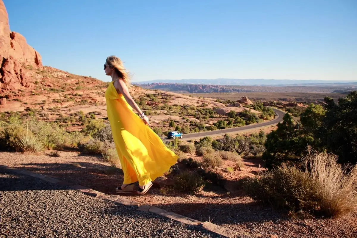 Color Trend, yellow, bright yellow, maxi dress, pleated dress, moab, utah, arches national park