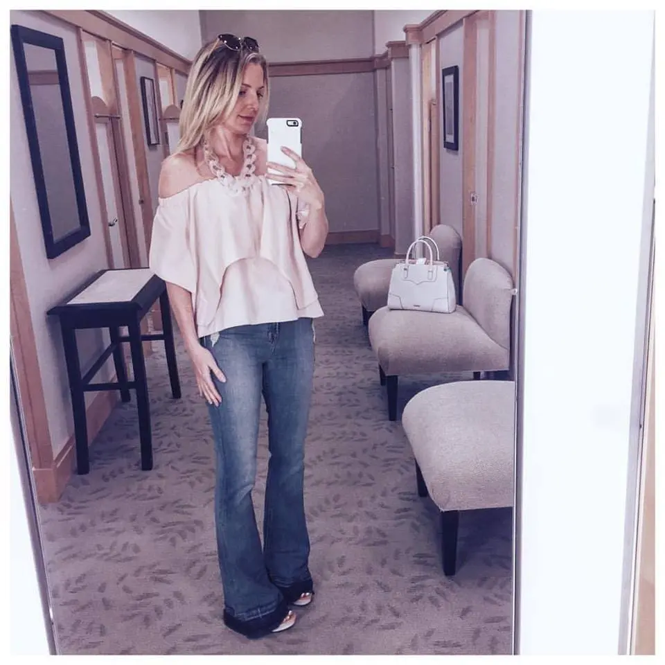 pink top