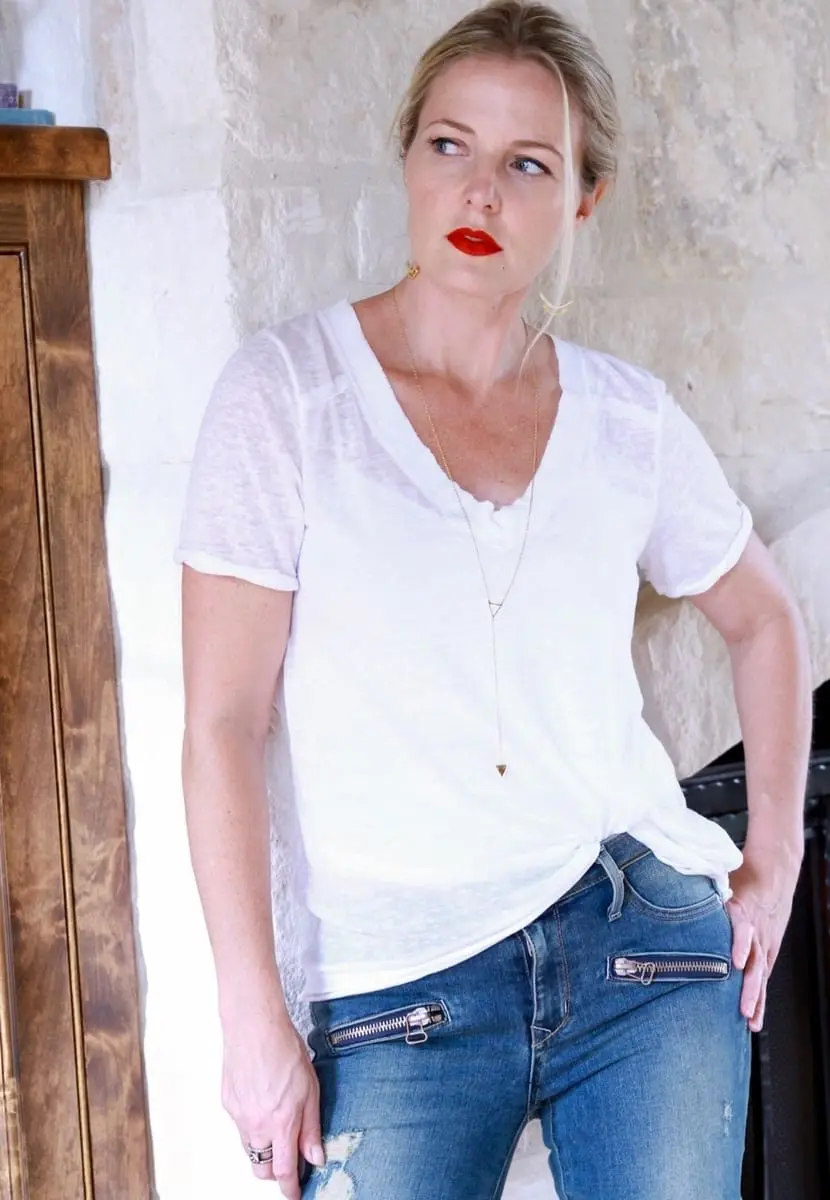 Plain White Tee, red lipstick, matte lipstick, white tee, free people