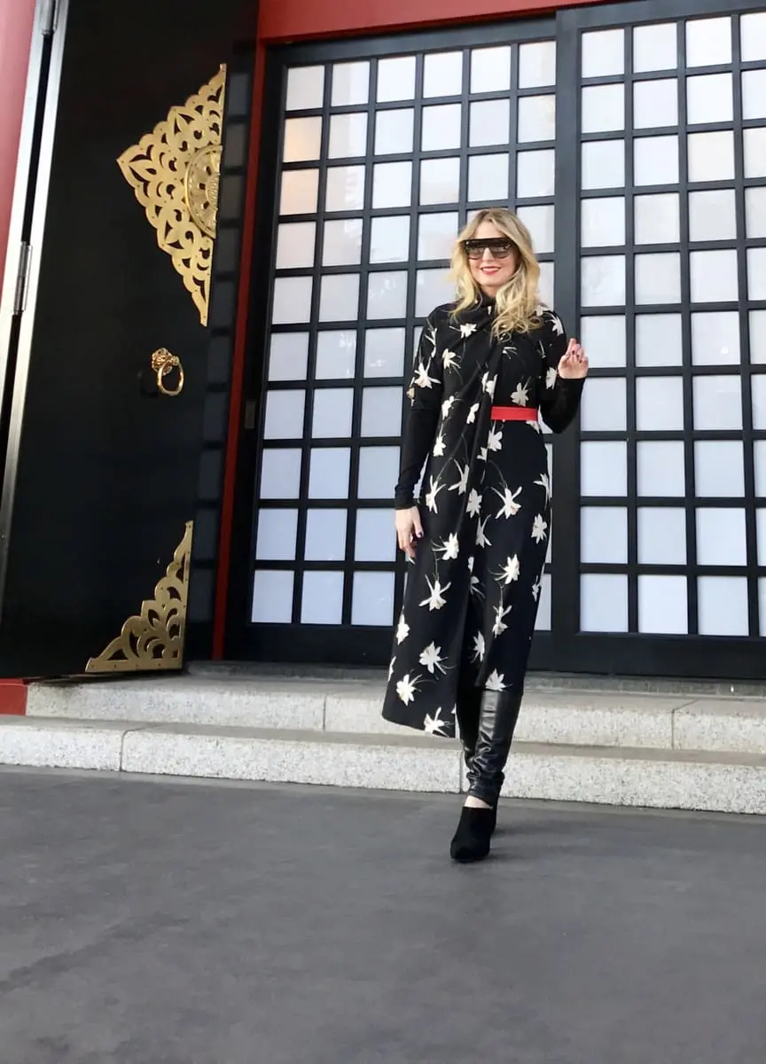 erin busbee at senso ji temple in tokyo japan wearing topshop floral print dress over citizens of humanity coated rocket skinny jeans with marc fisher mules and a halogen black turtleneck from nordstrom