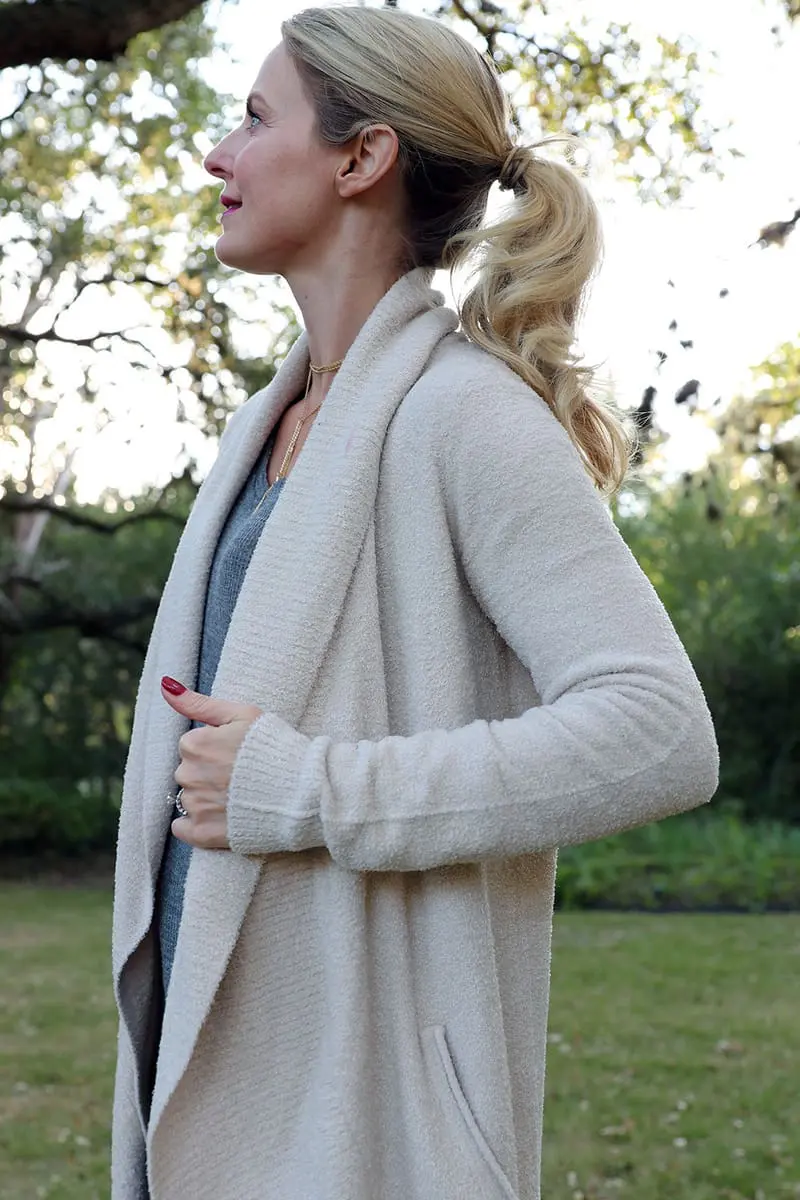 my favorite sweater to throw on. This barefoot dreams cardigan is so incredibly cozy and lovely