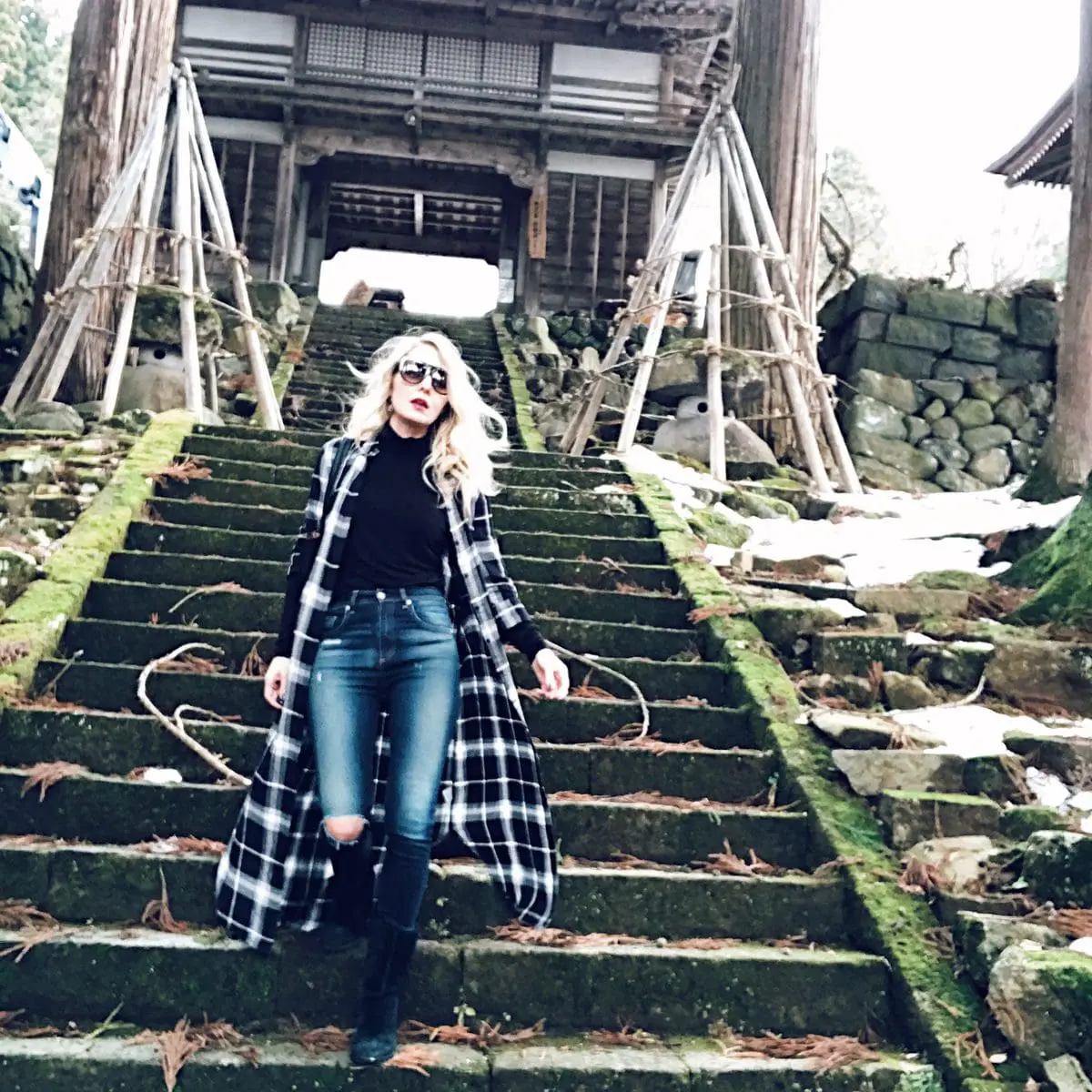 casual but polished outfit featuring this dramatic shirt dress by bb dakota in black and white plaid, skinny jeans by rag and bone that are very high rise, and a black turtleneck from nordstrom with weatherproof ugg boots