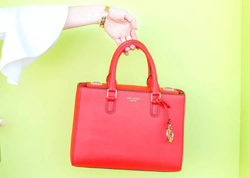 Bright Pants by BCBG are an awesome color pop. I paired these high rise, wide leg trousers with a bell sleeve white fitted top from Chicwish, some wayfarer sunglasses and a bright red handbag from Henri Bendel