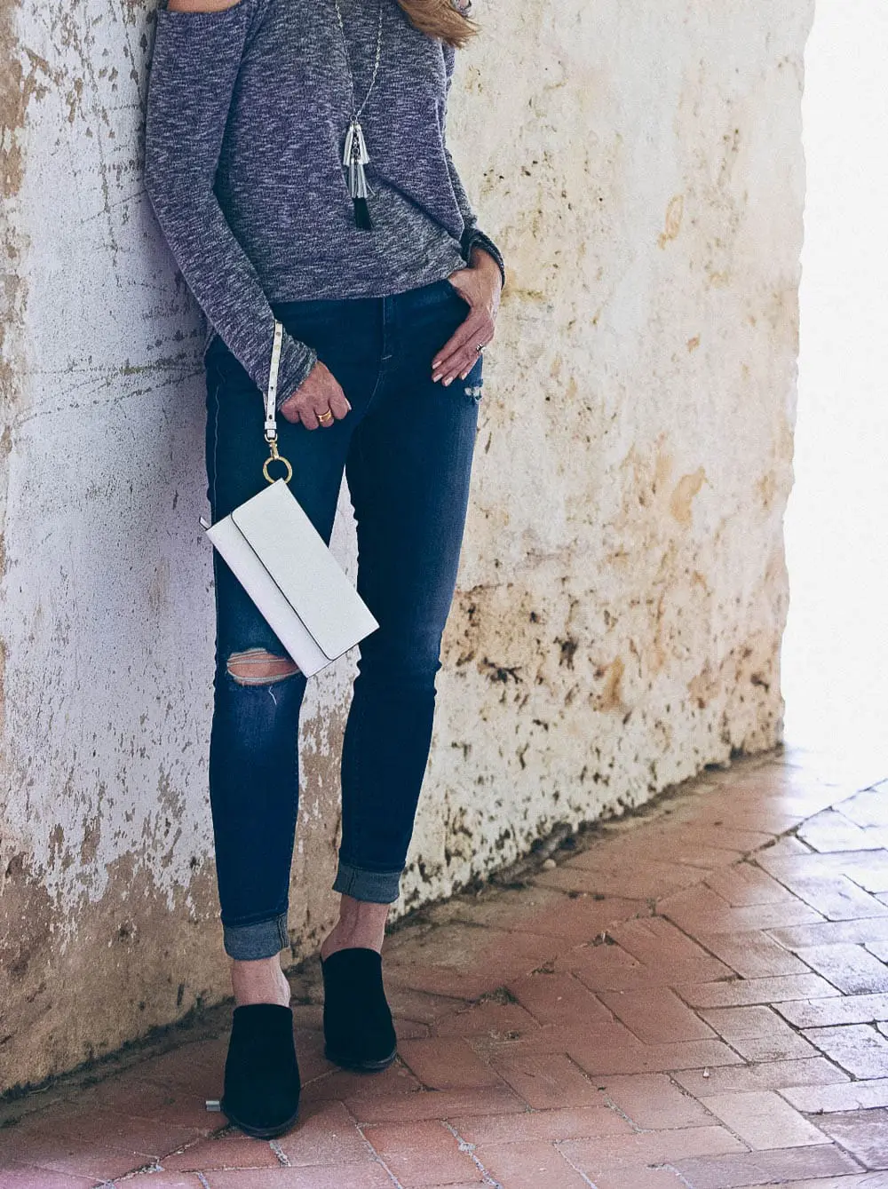 White bags, these white handbags, hand-picked by Erin Busbee, Fashion Blogger and YouTuber for busy women over 40, are from Henri Bendel. They are versatile, neutral...perfect everyday handbags!