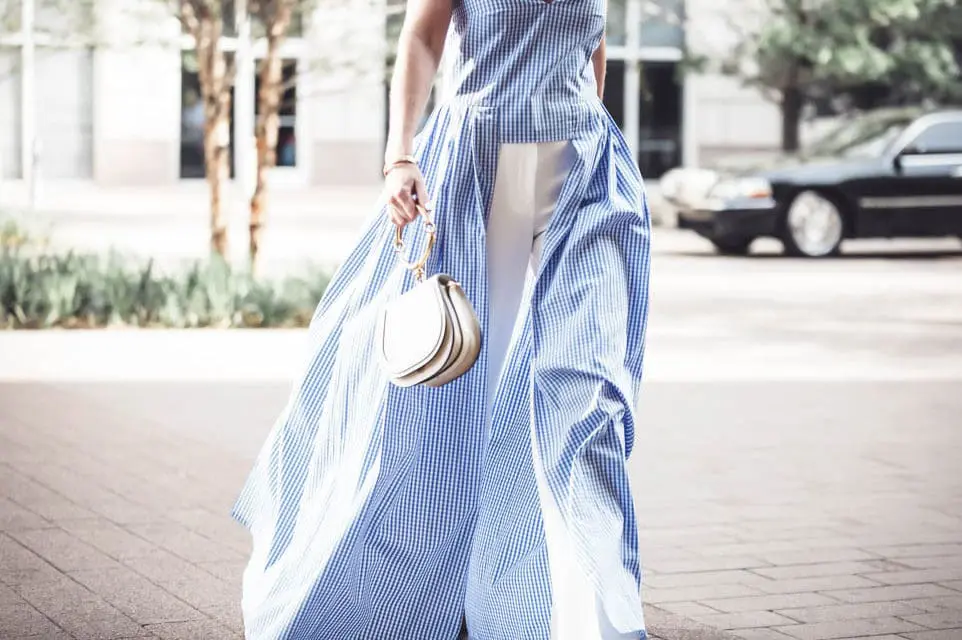 Reward Style Conference 2017 // What I Wore Video // Erin Busbee fashion blogger and fashion youtuber wearing gingham shirt dress by Petersyn, milly wide leg, high rise white trousers with a chloe nile bag and dolce vita espadrilles