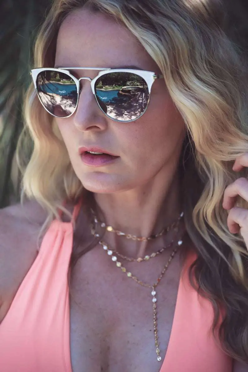 Choker necklace, fashion trend, summer 2017, by Erin Busbee, fashion blogger and youtuber, fashion over 40