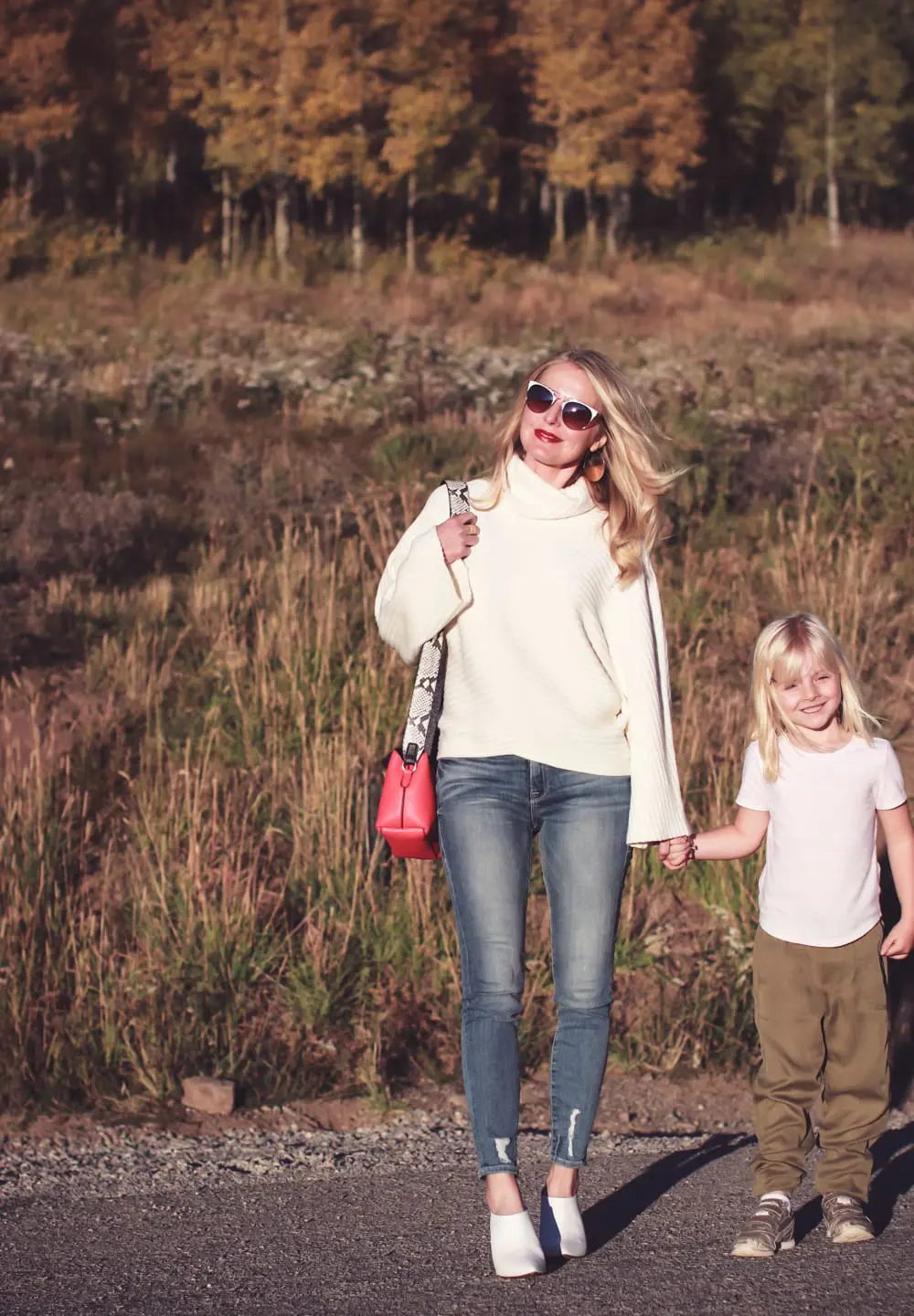 White Shoes, white mules, fashion blogger, Erin Busbee of Busbee Style wearing Who What Wear for Target white mules with Anthropologie sweater and Good American cropped skinny jeans