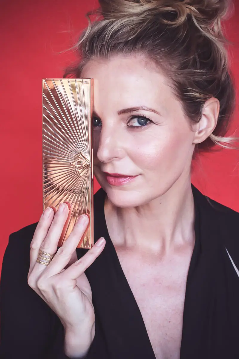 Beauty Gifts Under $100 from Nordstrom , Beauty Blogger Erin Busbee from Busbee Style, Featuring Charlotte Tilbury eyeshadow palette