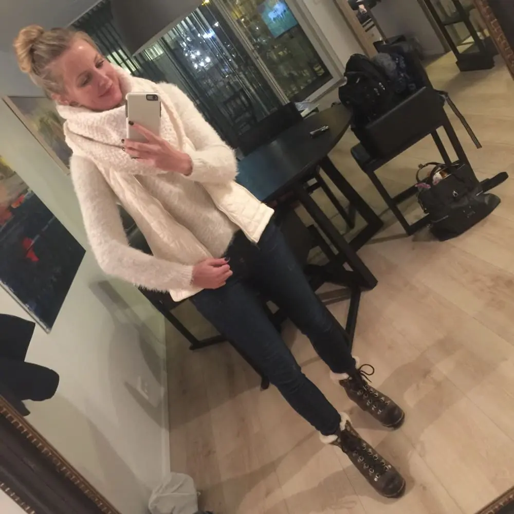 Planning a trip to Iceland, Erin Busbee of Busbee Style, what to wear and what to pack