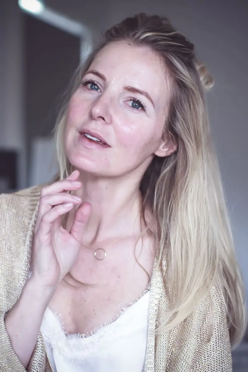 SK II Facial Treatment Mask Review, beauty blogger over 40 Erin Busbee of Busbee Style gives us the scoop on this face mask, is it worth the money?