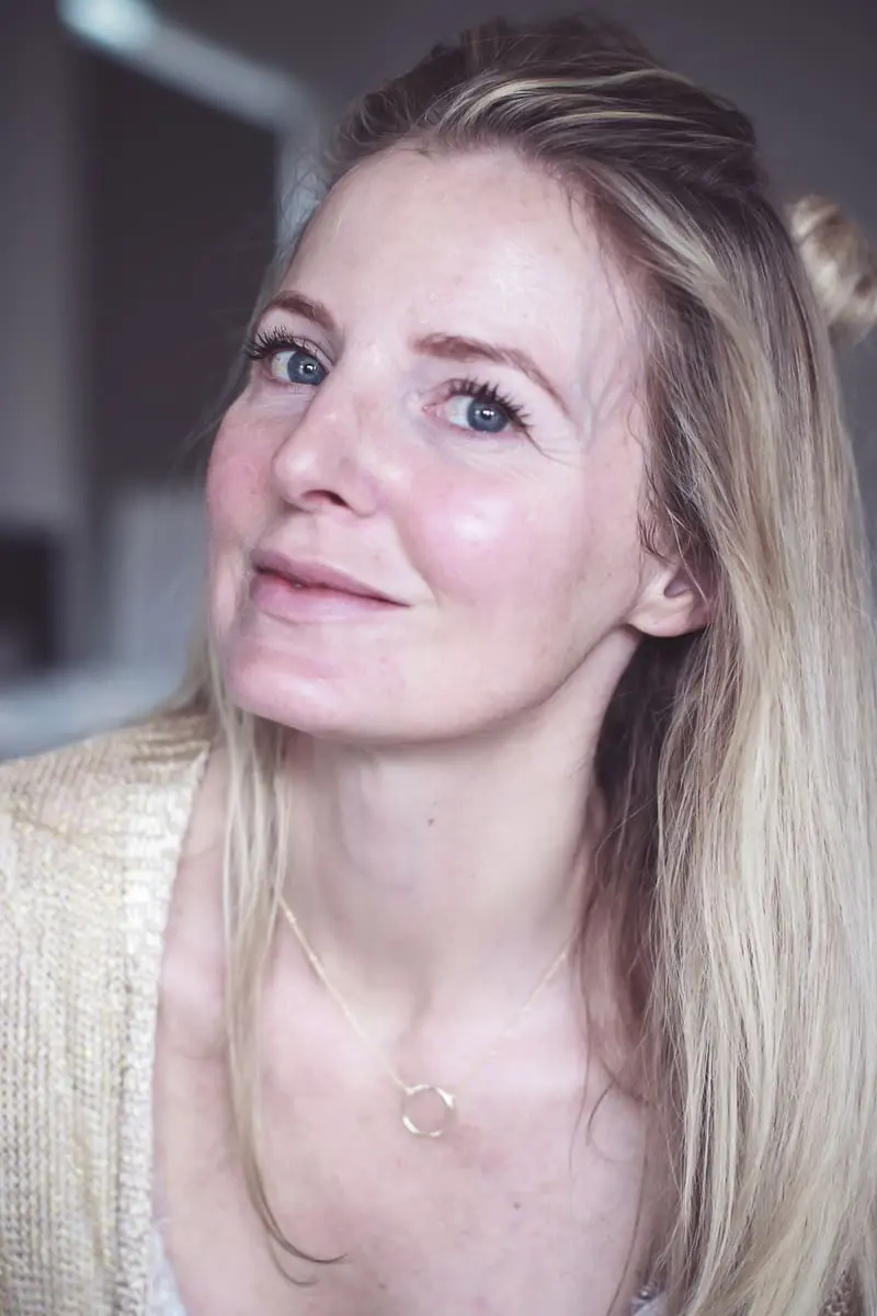 SK II Facial Treatment Mask Review, beauty blogger over 40 Erin Busbee of BusbeeStyle.com gives us the scoop on this face mask