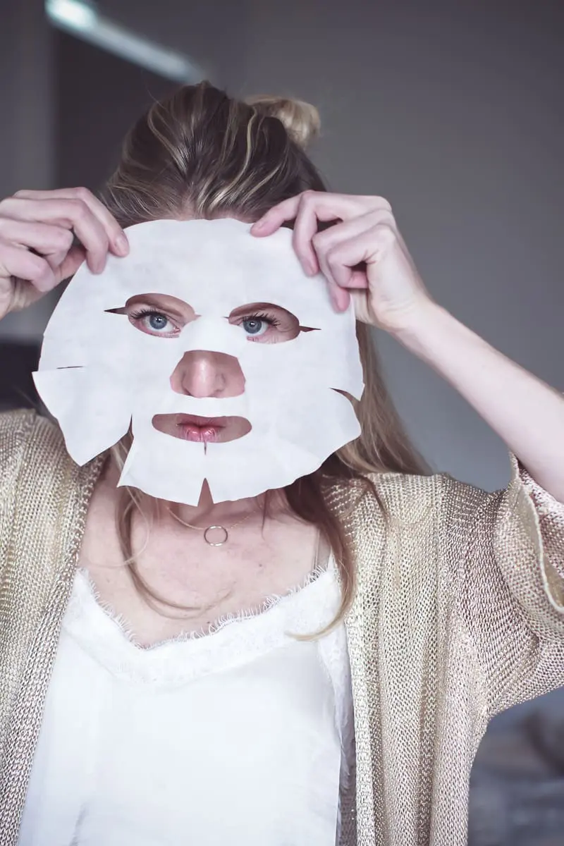 SK II Facial Treatment Mask Review, beauty blogger over 40 Erin Busbee of BusbeeStyle.com gives us the scoop on this face mask