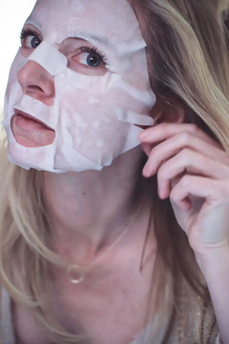 SK II Facial Treatment Mask Review, beauty blogger over 40 Erin Busbee of BusbeeStyle.com gives us the scoop on this face mask