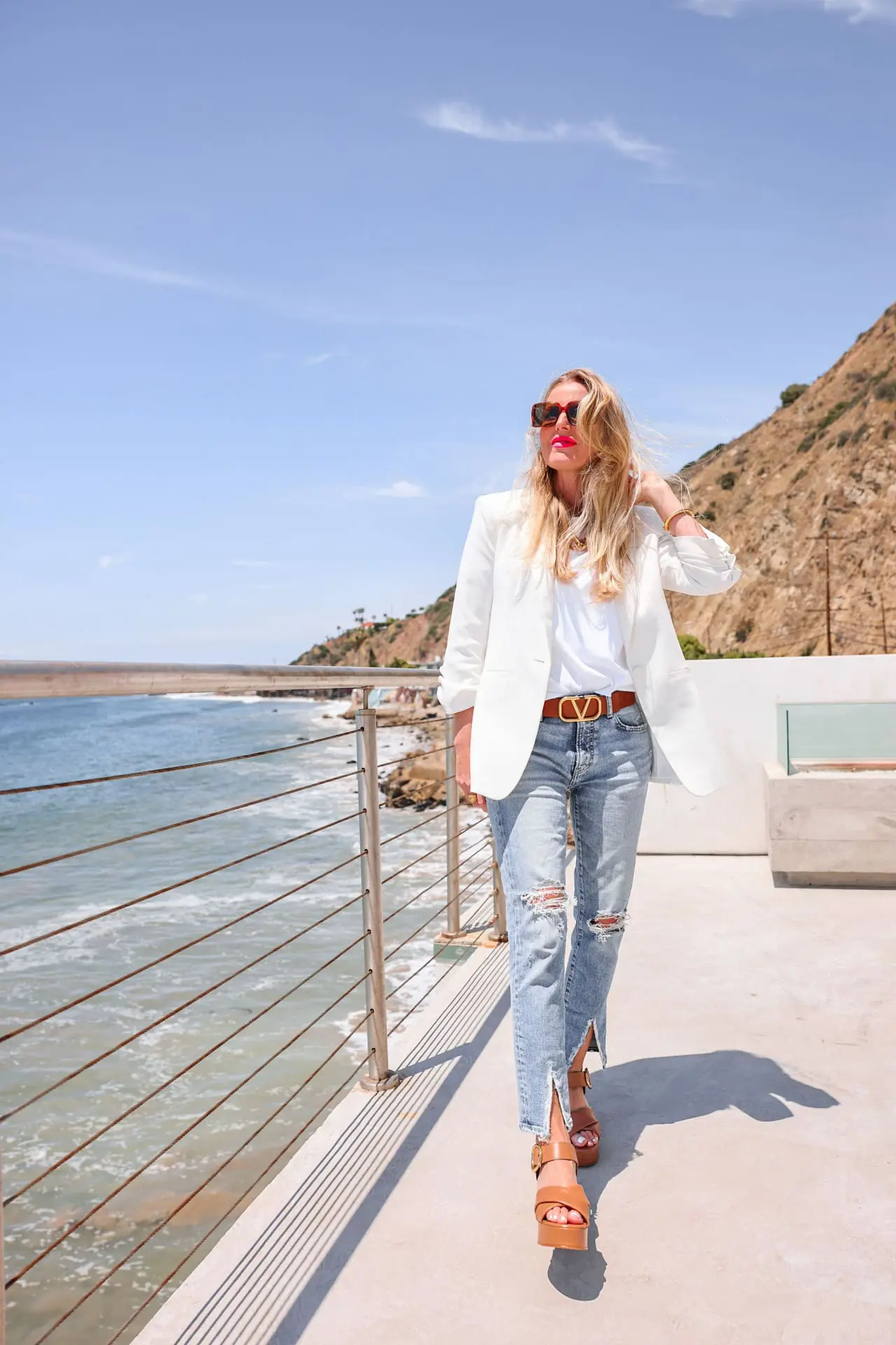 How to wear a white blazer in summer, White blazer outfit summer, casual white blazer outfit, white blazer with jeans, how to wear a white blazer, ways to wear a white blazer, how to wear a white blazer for summer, cinq a sept white khloe blazer, moussy vintage ithan denim. malibu, CA