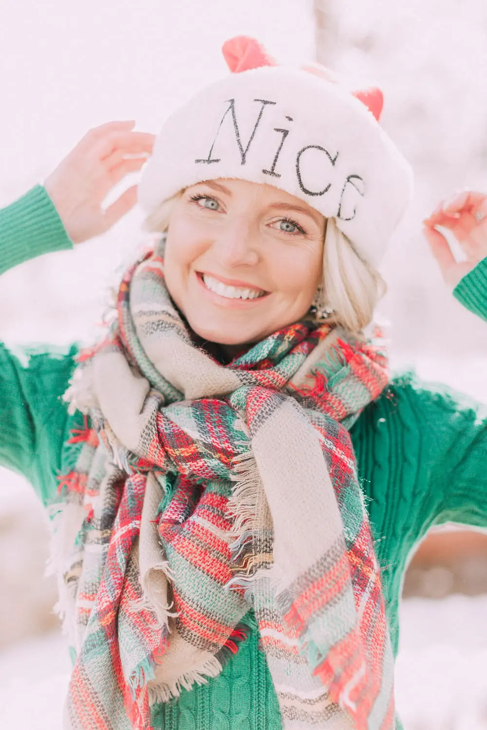 Holiday Giveaways and Holiday Gift Guides 2018 with fashion blogger Erin Busbee of BusbeeStyle.com