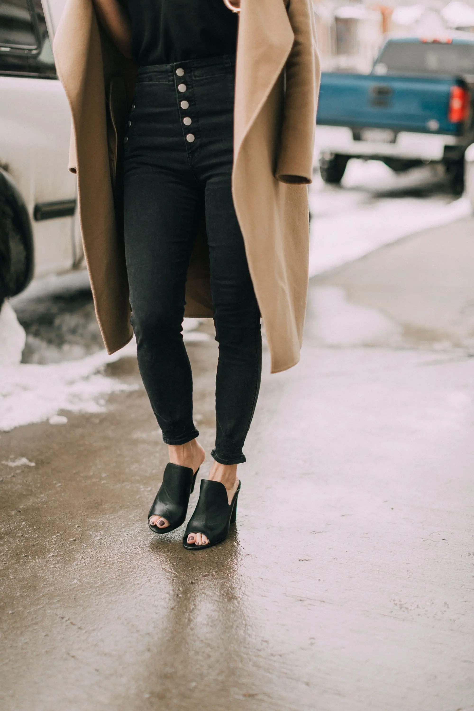 Favorite Jeans 2019, black ankle jeans with button fly by J.Brand called the Natasha jeans on fashion blogger over 40, Erin Busbee of BusbeeStyle.com in Telluride, Colorado