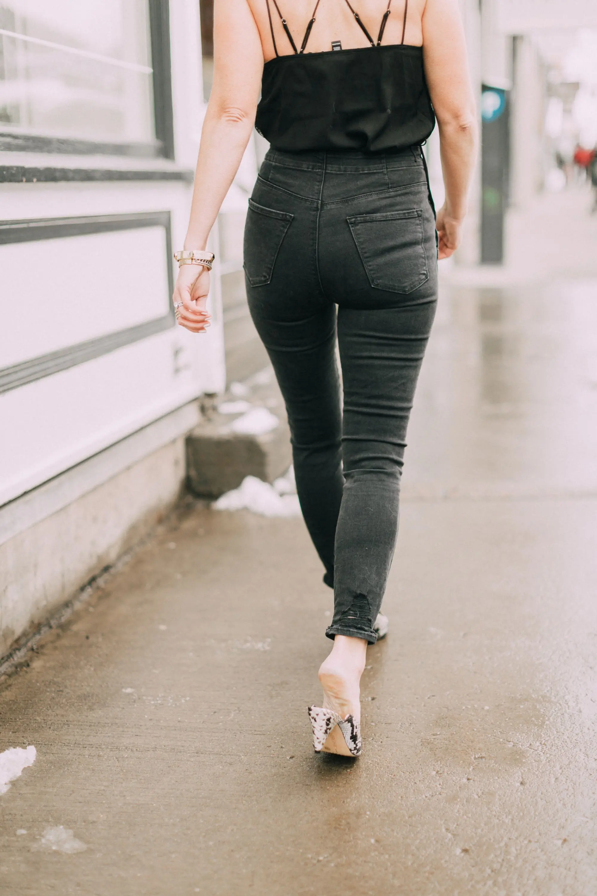 Favorite Jeans 2019, black ankle jeans with button fly by J.Brand called the Natasha jeans on fashion blogger over 40, Erin Busbee of BusbeeStyle.com in Telluride, Colorado