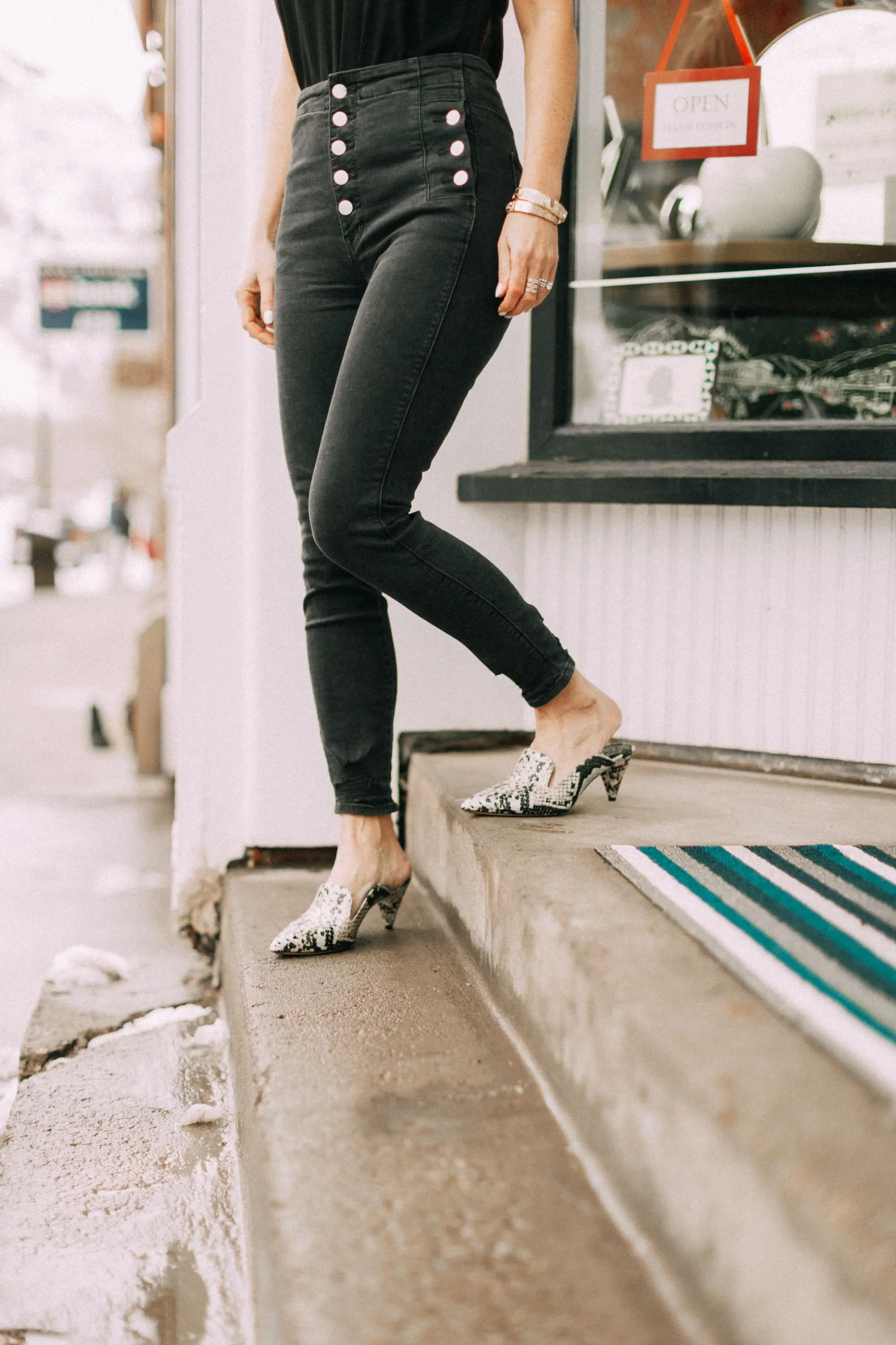 Favorite Jeans 2019, black ankle jeans with button fly by J.Brand called the Natasha jeans on fashion blogger over 40, Erin Busbee of BusbeeStyle.com in Telluride, Colorado