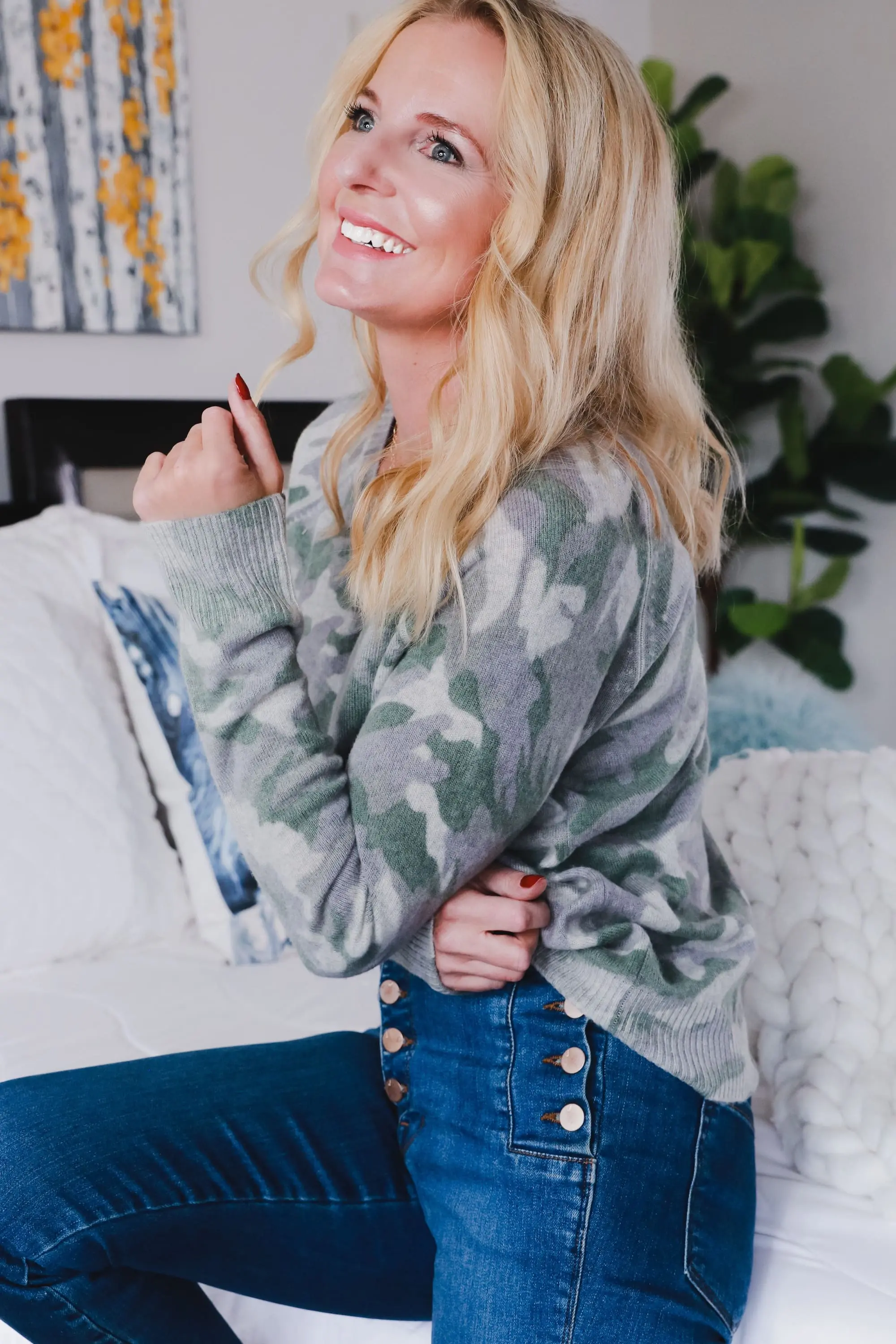 affordable women's cashmere sweaters, Aqua Cashmere Sweater, fashion blogger Busbee Style wearing green camo cashmere sweater with J Brand Natasha jeans