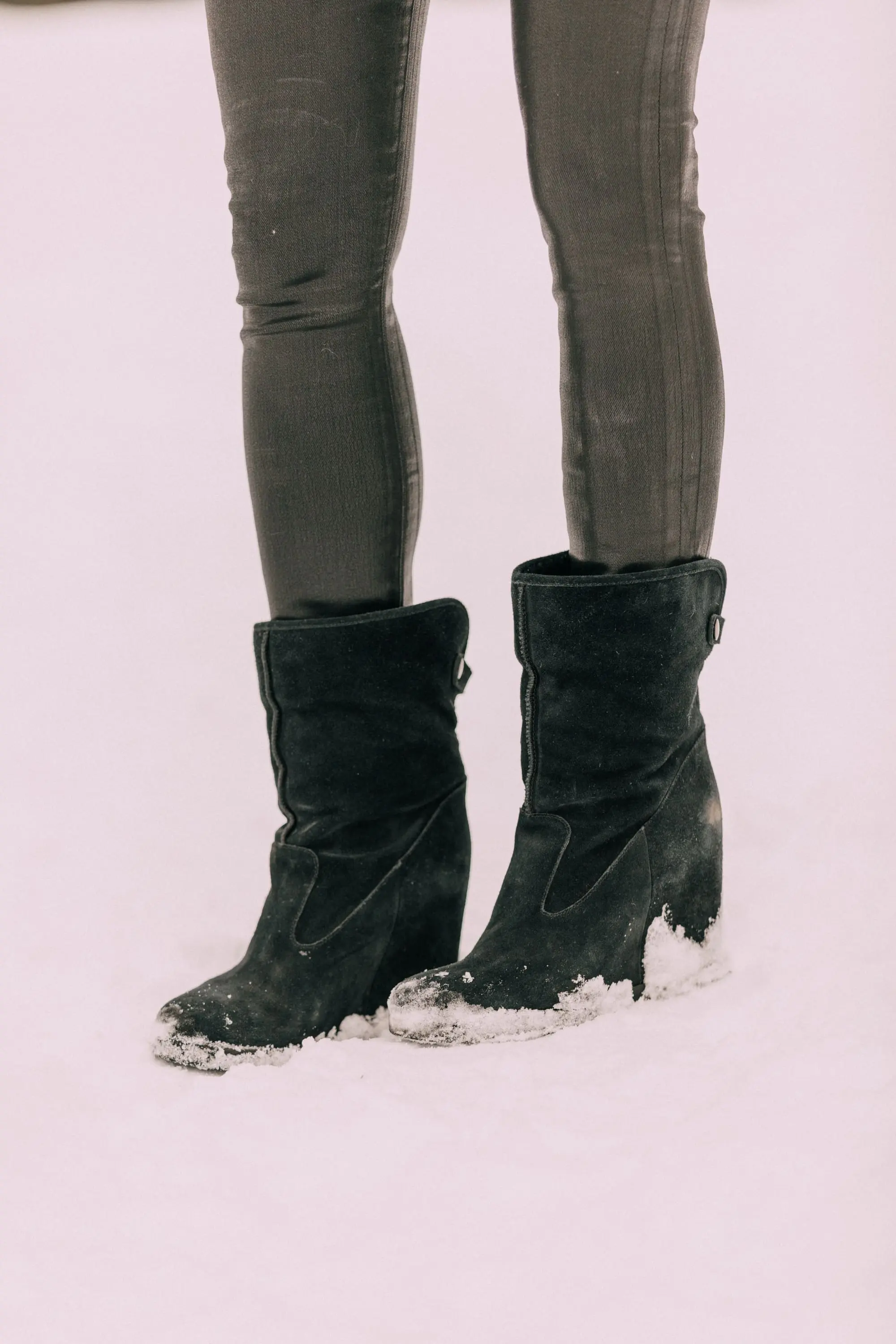 black wedge ugg boots to wear in snow