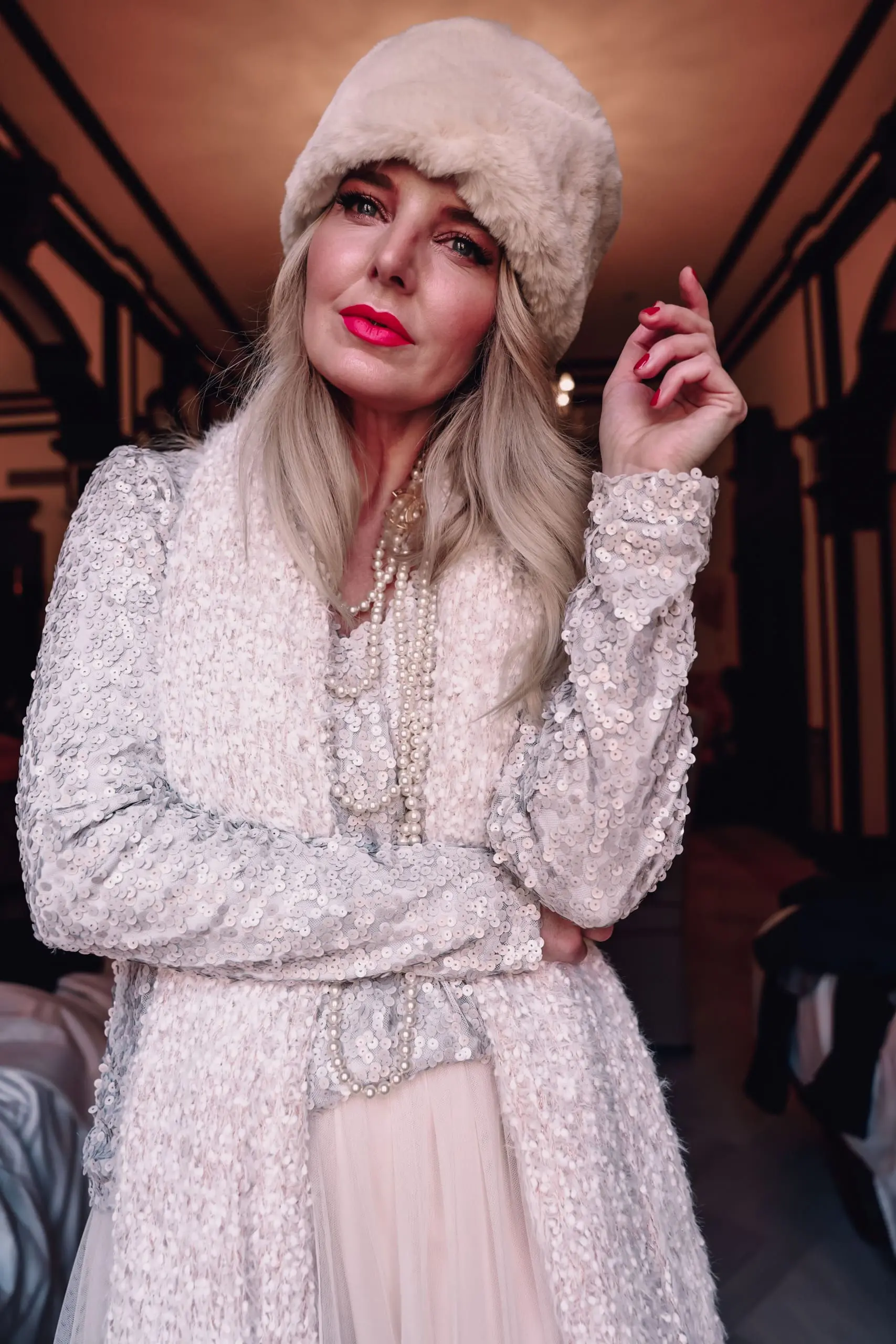 winter accessories, Amazon Russian hat, Express scarf