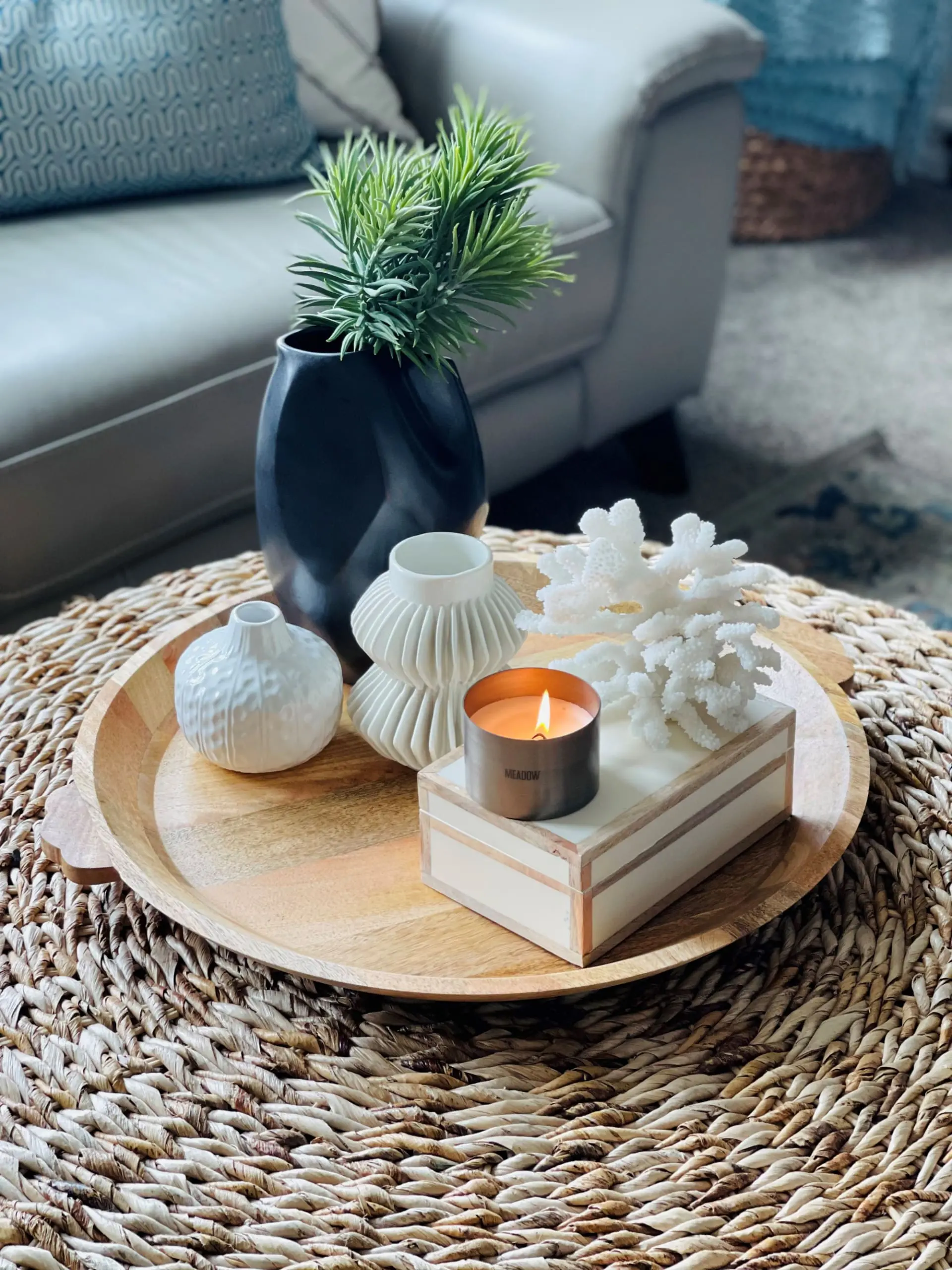 how to decorate your coffee table, style your coffee table with ease, 5 Sophisticated Ways to Style Your Coffee Table On A Budget