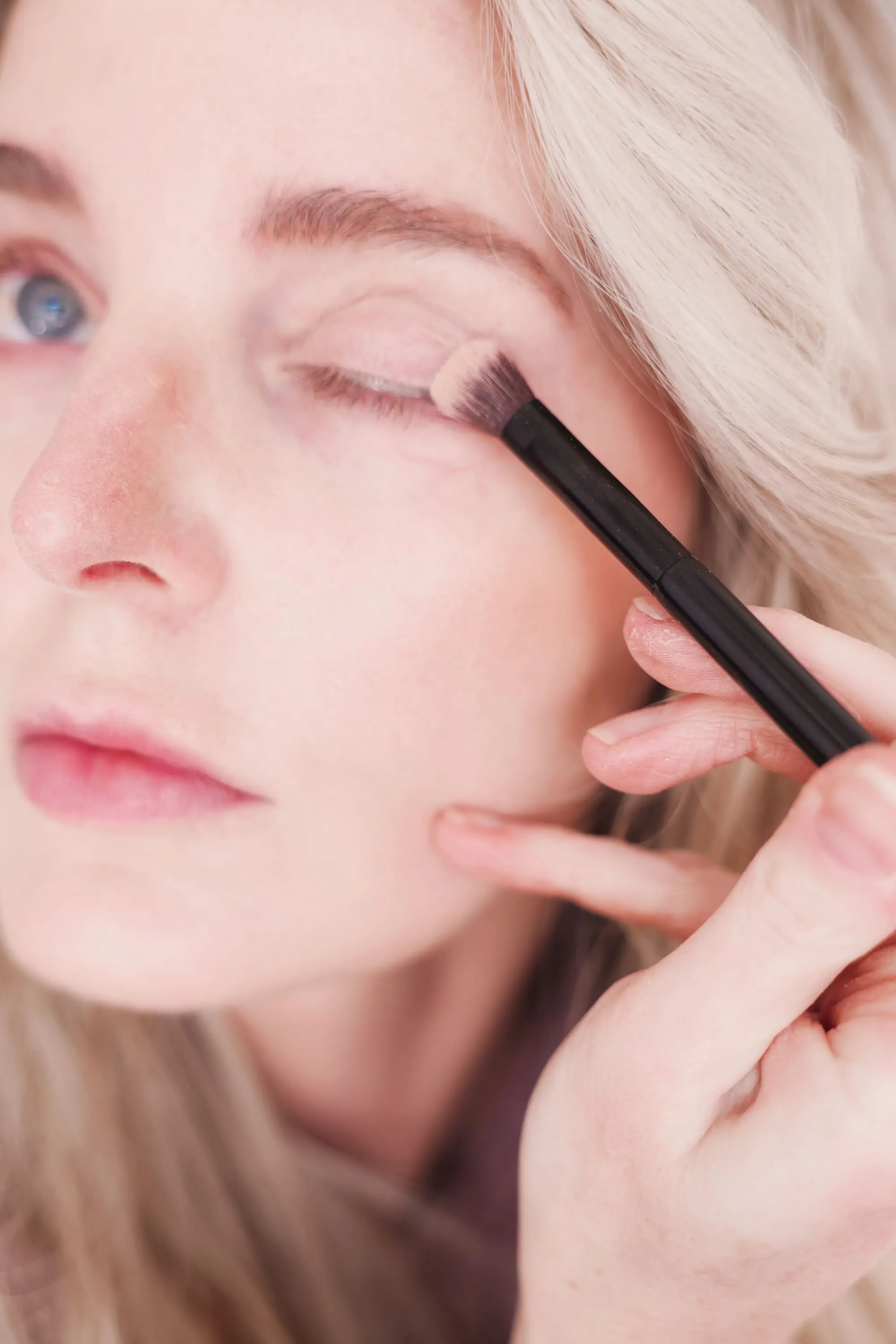 eyelid primer