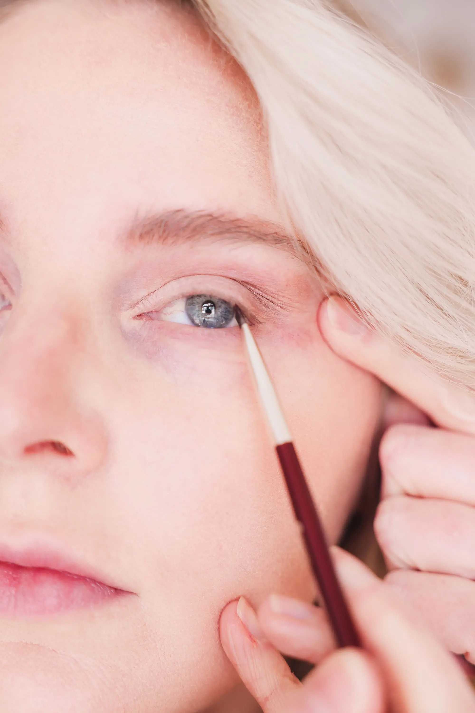 How To Look More Youthful Over 40