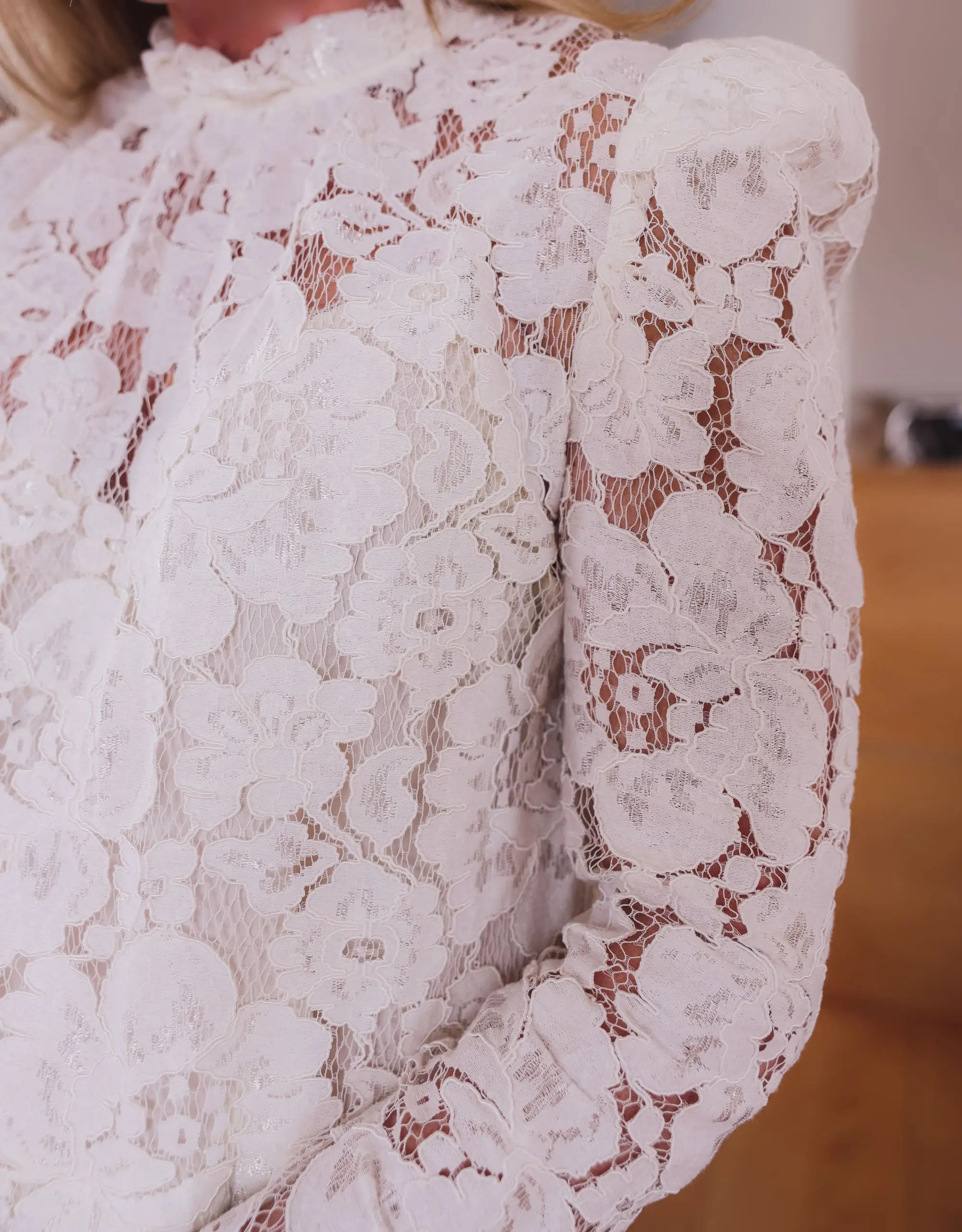 wayf puff sleeve lace top, erin bsubee, long sleeve lace blouse, wayf, lace blouse, lace white top, white top, white top for summer, rag & bone dark wash skinny jeans, gold loeffler randall sandals