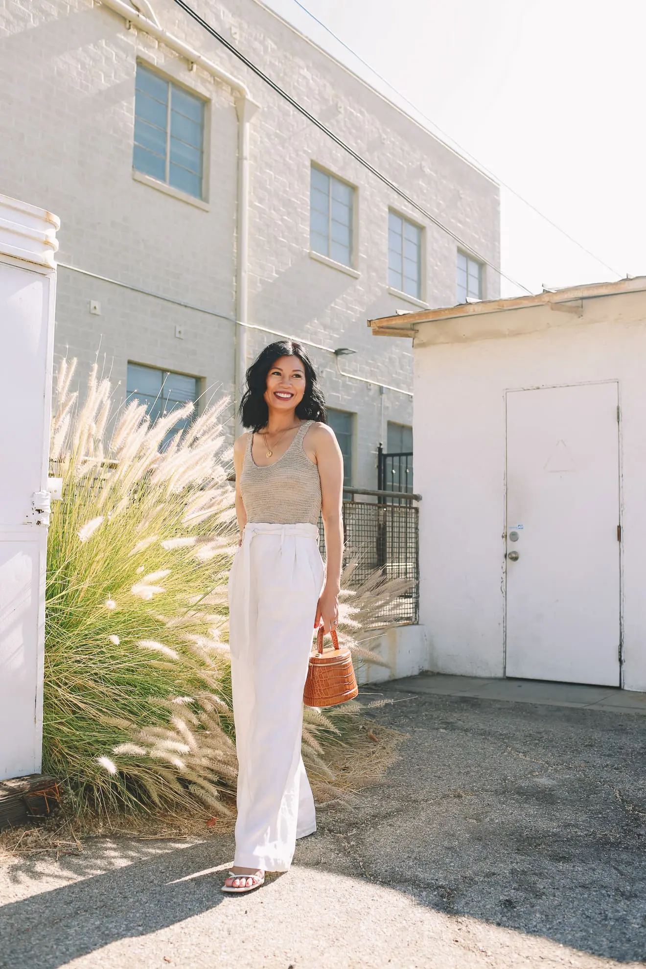 White Jeans Over 40 - Janise from Mama In Heels, best white jeans, white jeans over 40, how to wear white jeans, white jeans outfit, white jeans outfit summer, outfits with white jeans, white pants