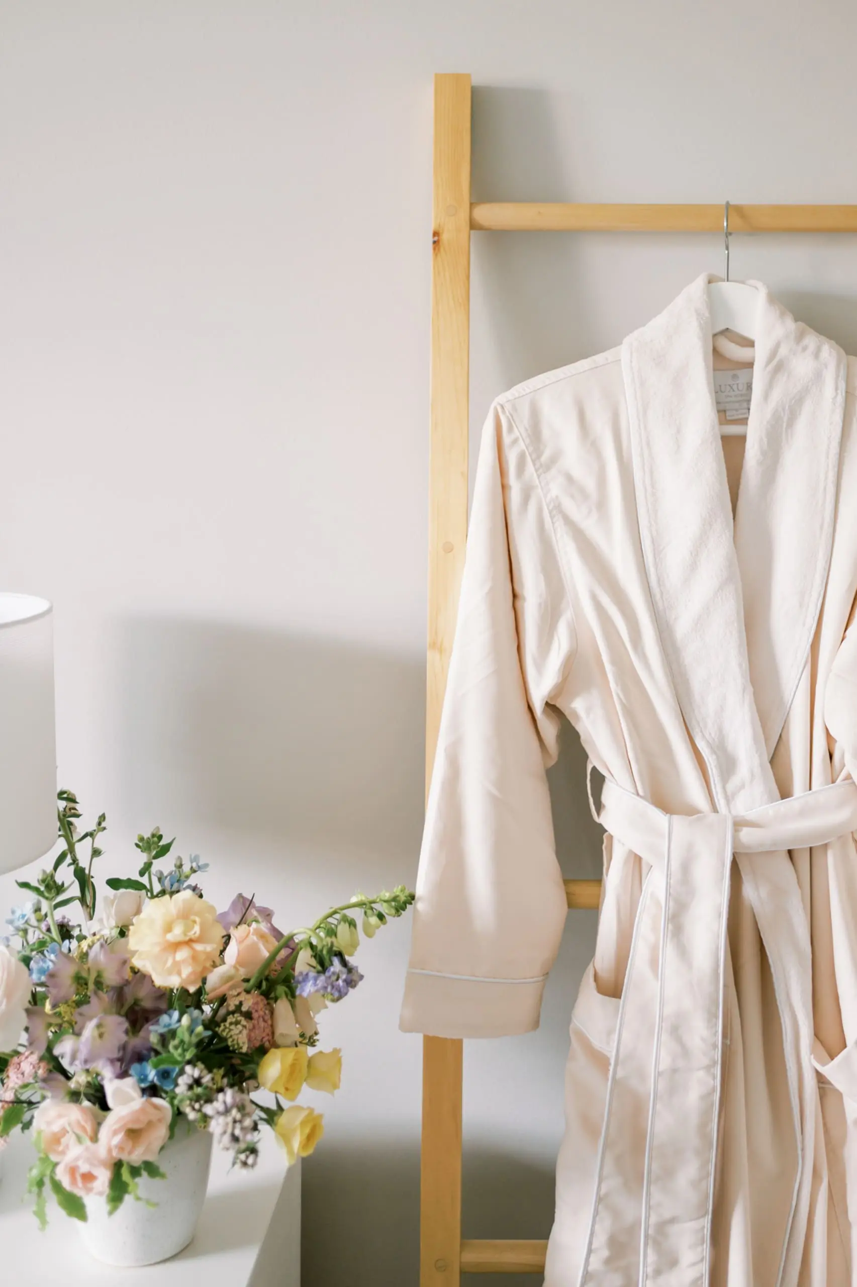 How To Make Your Master Bedroom The Retreat You’ve Always Wanted! comfy cozy bedding, master bedroom sanctuary, luxe bedding