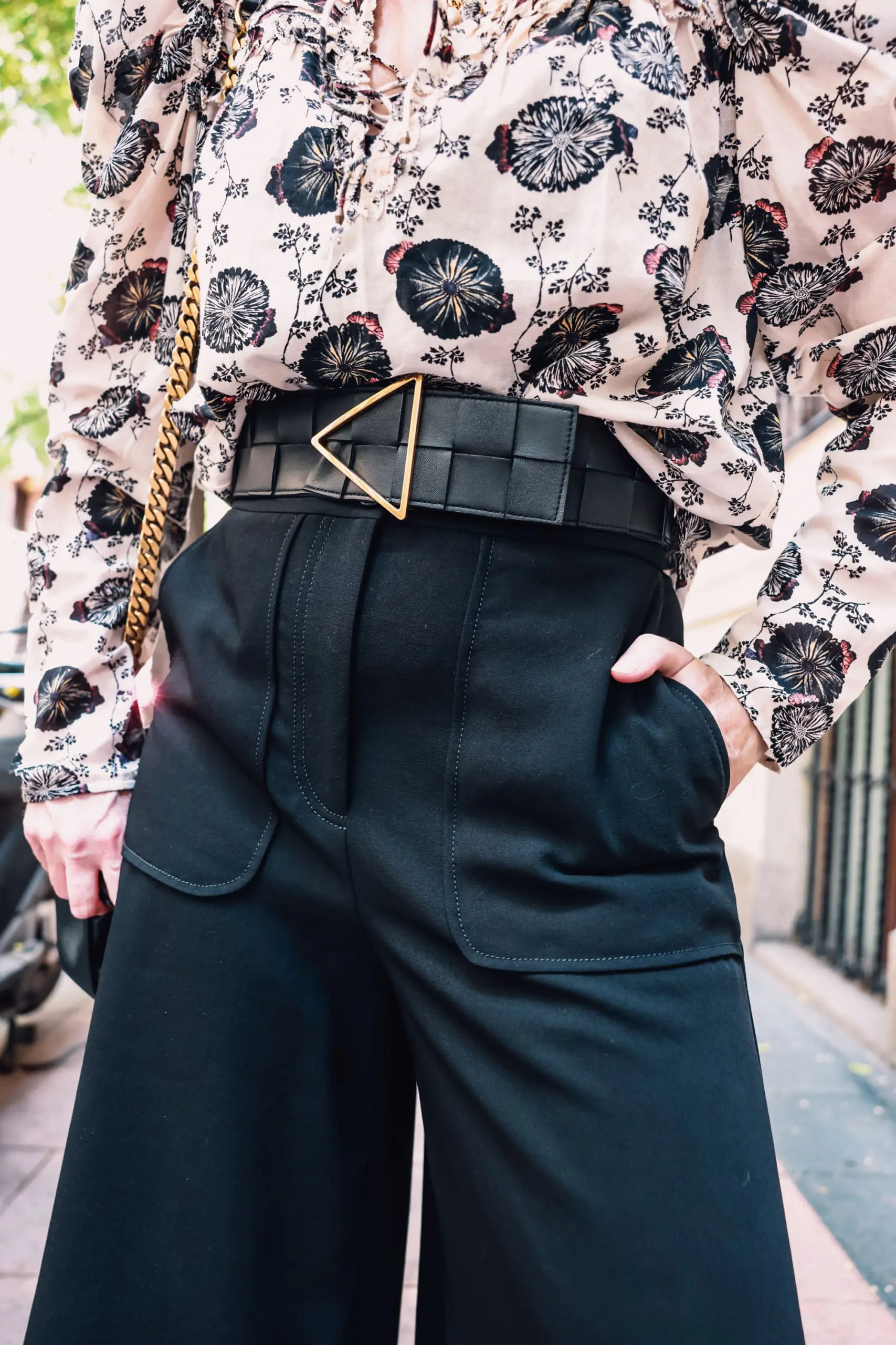 how to wear culottes, why wear culottes, how to style culottes, wear culottes, style culottes, how to wear culottes over 40, styling culottes over 40, erin busbee, see by chloe culottes, bottega veneta lido heels, ulla johnson printed floral blouse, bottega veneta belt, saint laurent leather and suede chevron bag, neiman marcus, madrid, spain