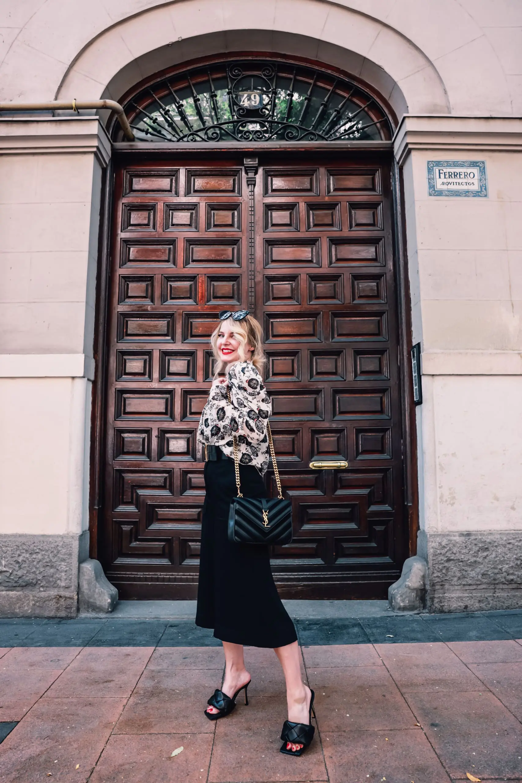how to wear culottes, why wear culottes, how to style culottes, wear culottes, style culottes, how to wear culottes over 40, styling culottes over 40, erin busbee, see by chloe culottes, bottega veneta lido heels, ulla johnson printed floral blouse, bottega veneta belt, saint laurent leather and suede chevron bag, neiman marcus, madrid, spain