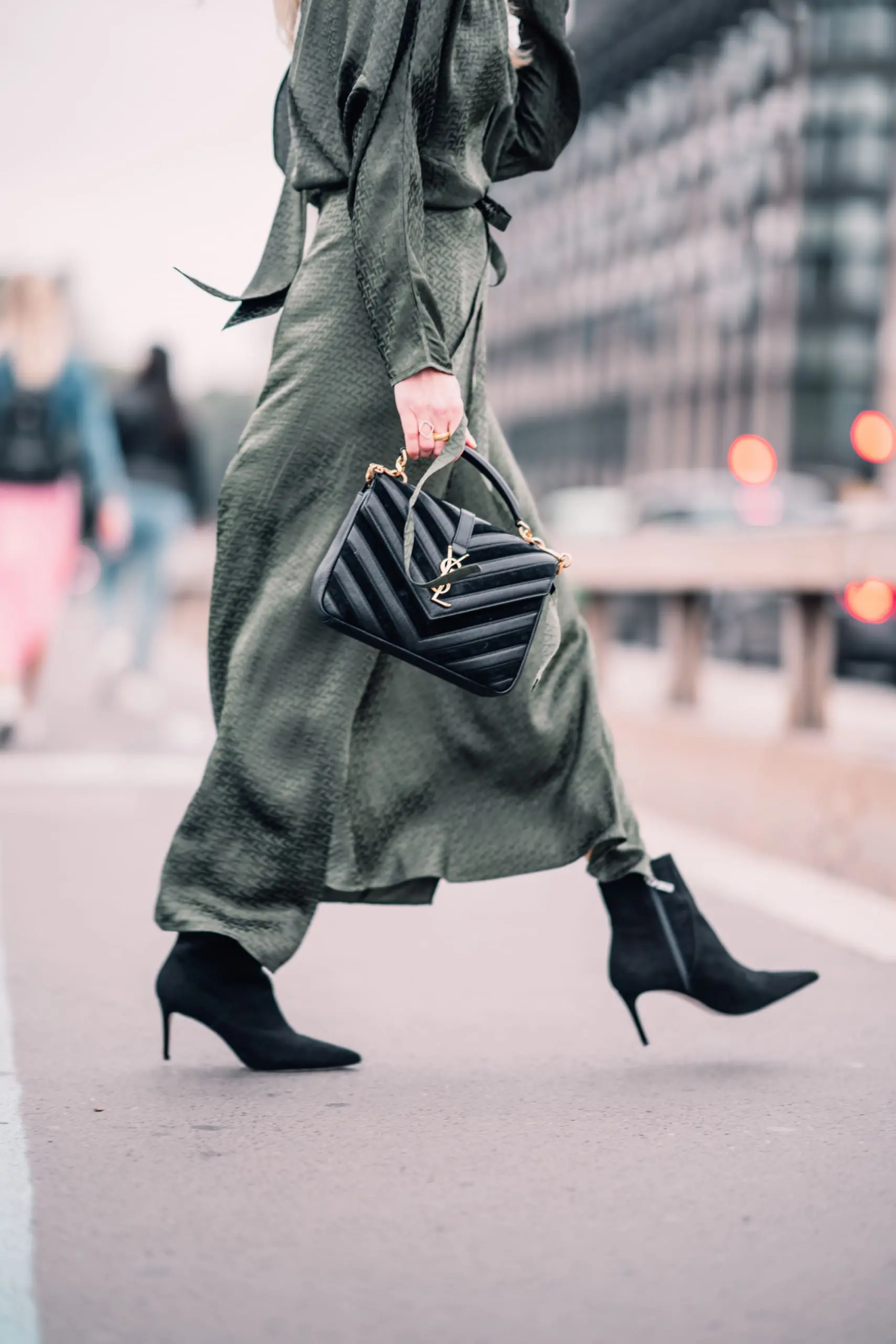 olive green, fall fashion, fall trends, coor trend, army green, erin busbee, zadig & voltaire olive green dress, schutz bette booties, ysl chevron handbag, london, england, fall wedding guest dress, olive green dress, olive green fashion finds