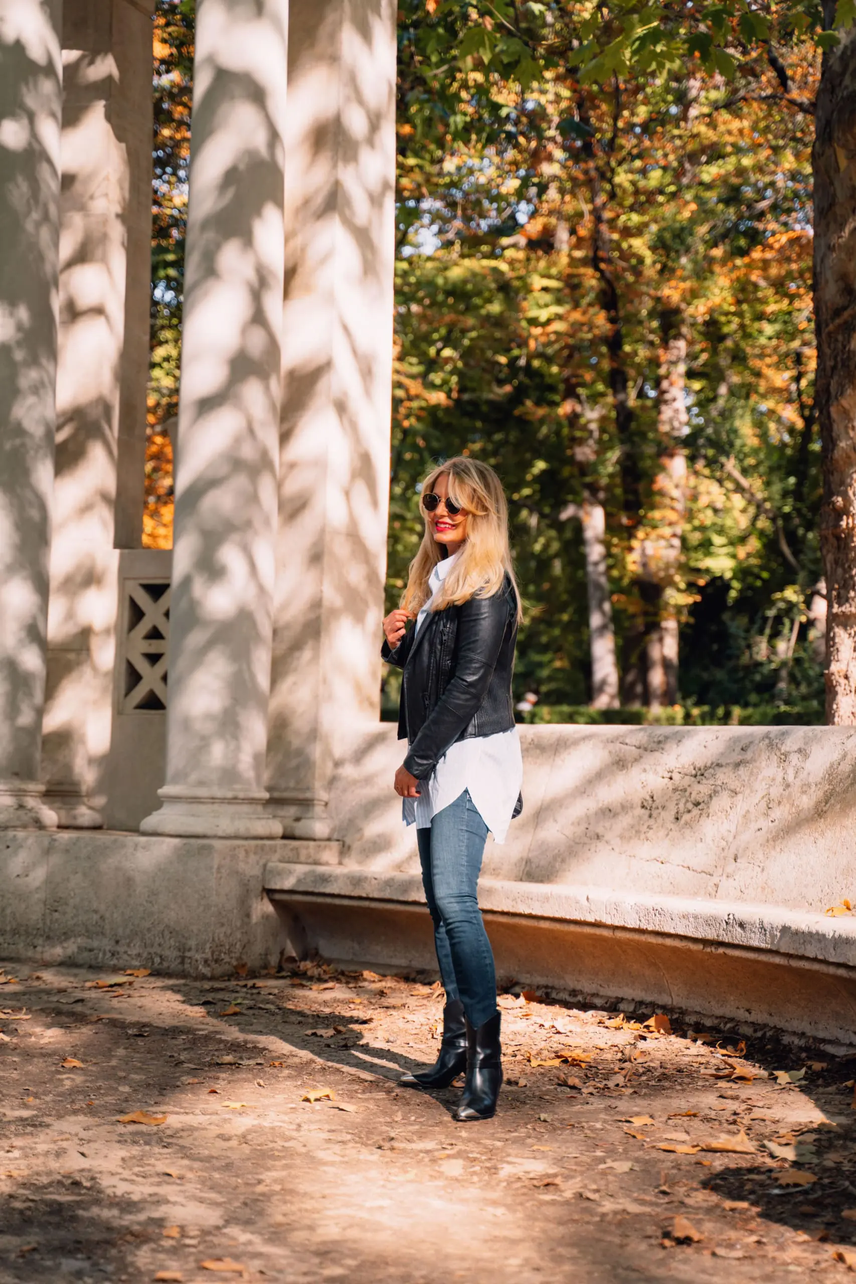 wardrobe basics, white button-down shirt, oversized button-down shirt, styling a button-down shirt, Erin Busbee, fashion over 40