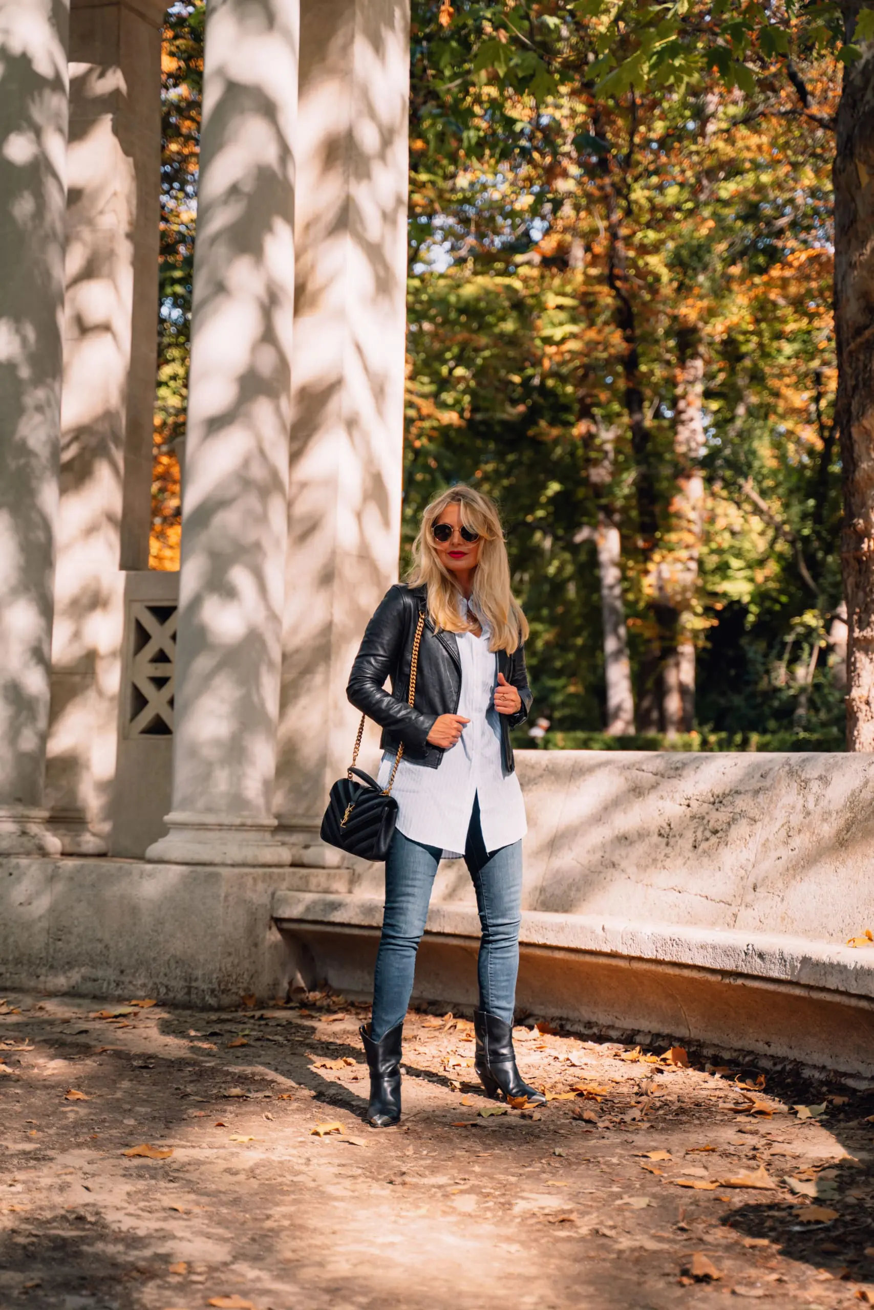 wardrobe basics, white button-down shirt, oversized button-down shirt, styling a button-down shirt, Erin Busbee, fashion over 40