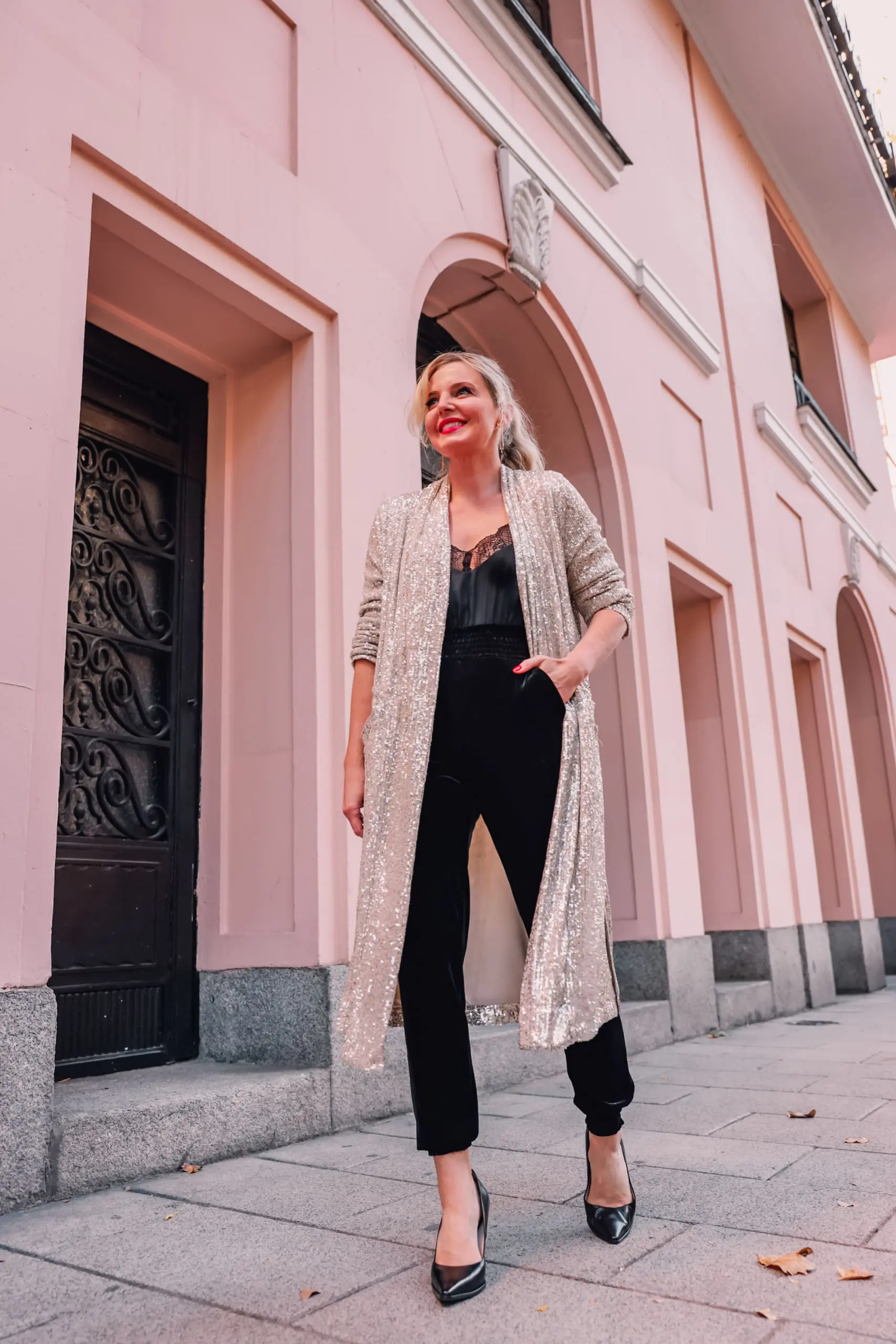 holiday party outfits, holiday party looks, casual holidays, what to wear during holidays, casual holiday outfits, casual holiday looks, what to wear on casual holiday, holidays at home, erin busbee, commando velvet joggers, sequin duster cardigan, silky black cami, sam edelman pumps, evereve holiday outfits