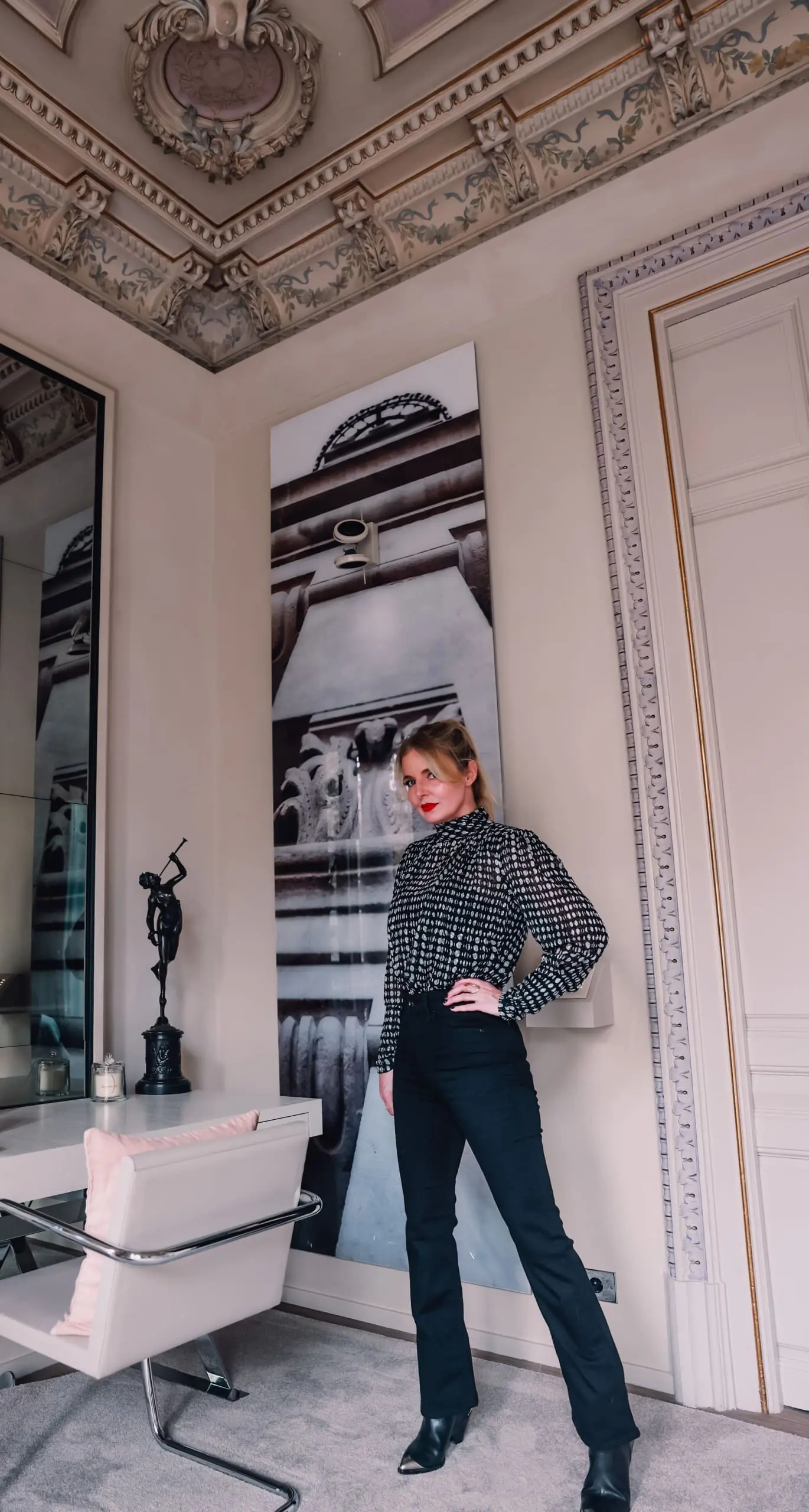 statement tops, statement tops for the holiday, holiday statement tops, what to wear for holidays, how to dress for holidays, statement tops over 40, erin busbee, barcelona, spain, el palauet, ba&sh printed blouse, rag & bone nina cropped flare black jeans, isabel marant black western-inspired boots