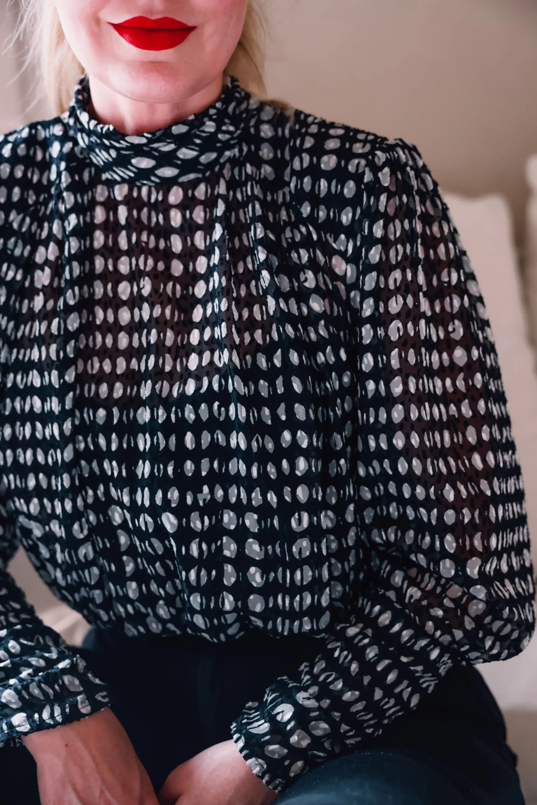 statement tops, statement tops for the holiday, holiday statement tops, what to wear for holidays, how to dress for holidays, statement tops over 40, erin busbee, barcelona, spain, el palauet, ba&sh printed blouse, rag & bone nina cropped flare black jeans, isabel marant black western-inspired boots