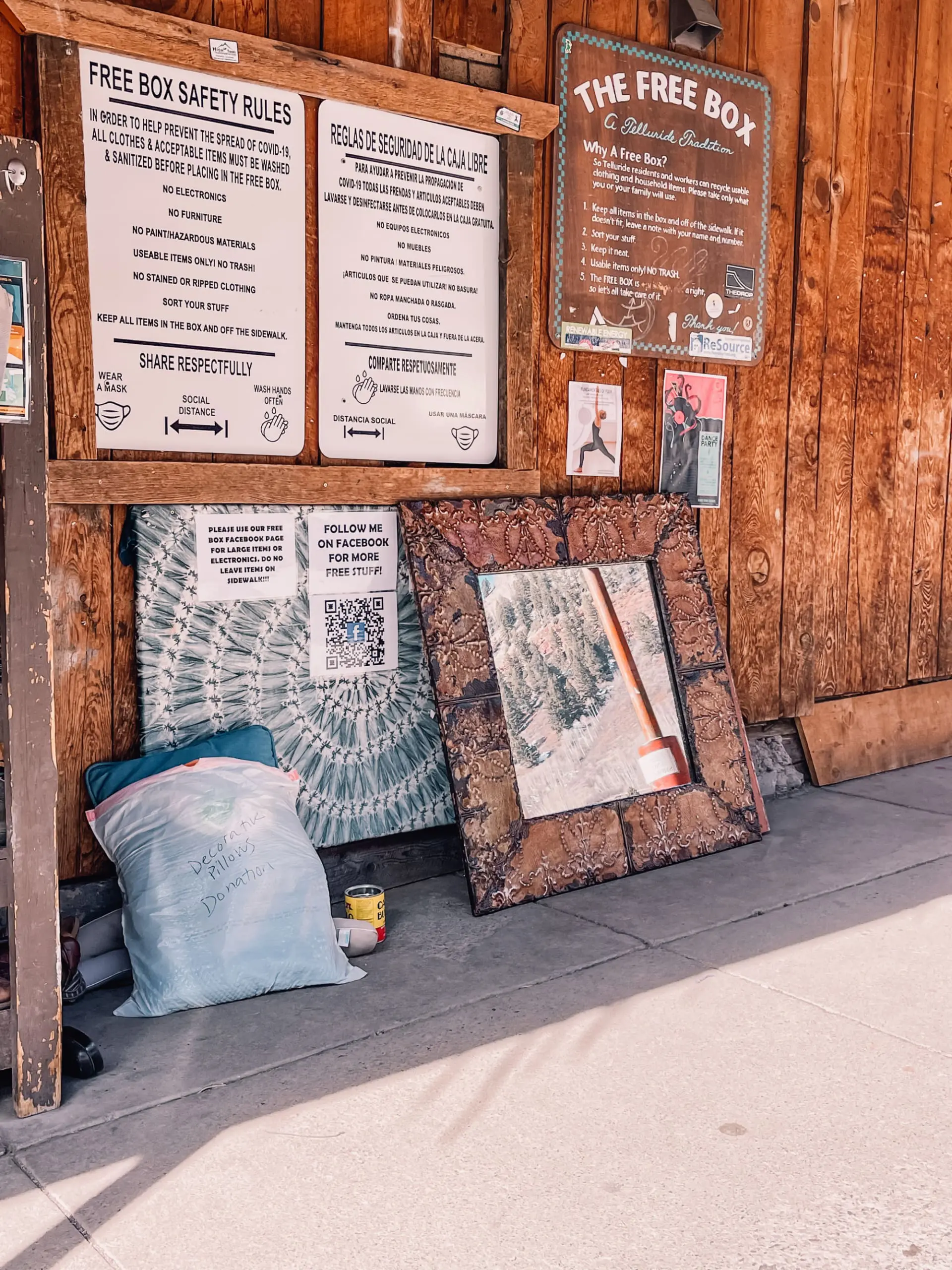 how to let go of things, erin busbee, antique tin mirror at free box donation in telluride, colorado, why do I have a hard time letting go of things, how to let go of things with sentimental value, how to let go of things and move on, how to let go and declutter