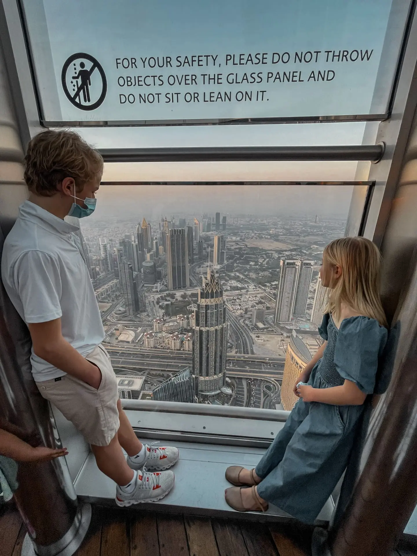 planning a trip to the middle east, where to go in the middle east, how to plan a trip to the middle east, dubai, united arab emirates, UAE, tallest building in the world, Burj Khalifa, visiting Burj Khalifa, views from Burj Khalifa, erin busbee, busbee style, busbee family travels