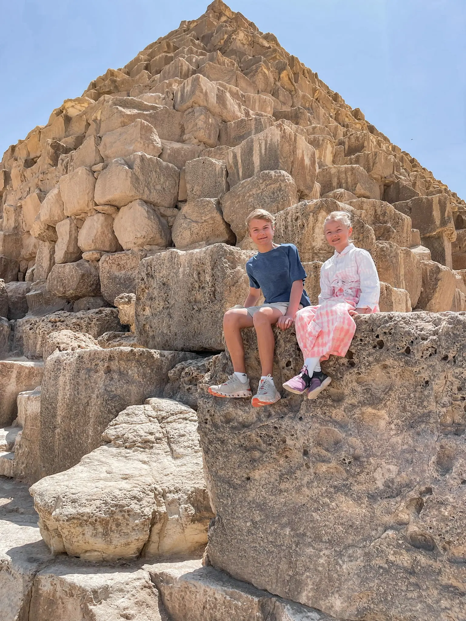 planning a trip to the middle east, where to go in the middle east, how to plan a trip to the middle east, The Great Pyramids of Giza, Egypt, Cairo Egypt, erin busbee, busbee style, busbee family travels, cairo trip, great pyramids of giza trip