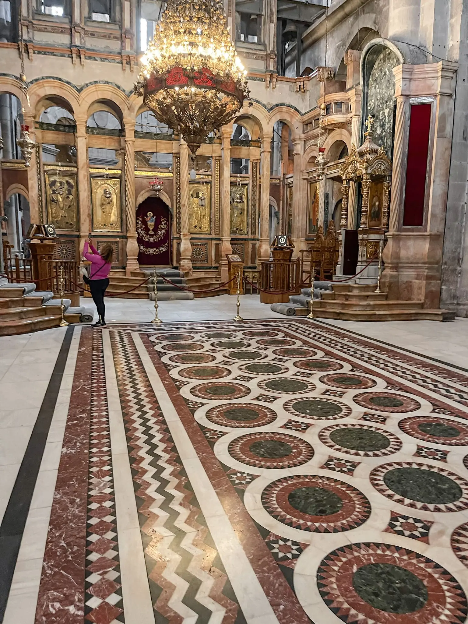 planning a trip to the middle east, where to go in the middle east, how to plan a trip to the middle east, Jerusalem, israel, erin busbee, busbee style, busbee family travels, Jerusalem trip, what to do in Jerusalem, Church of the Holy Sepulcher