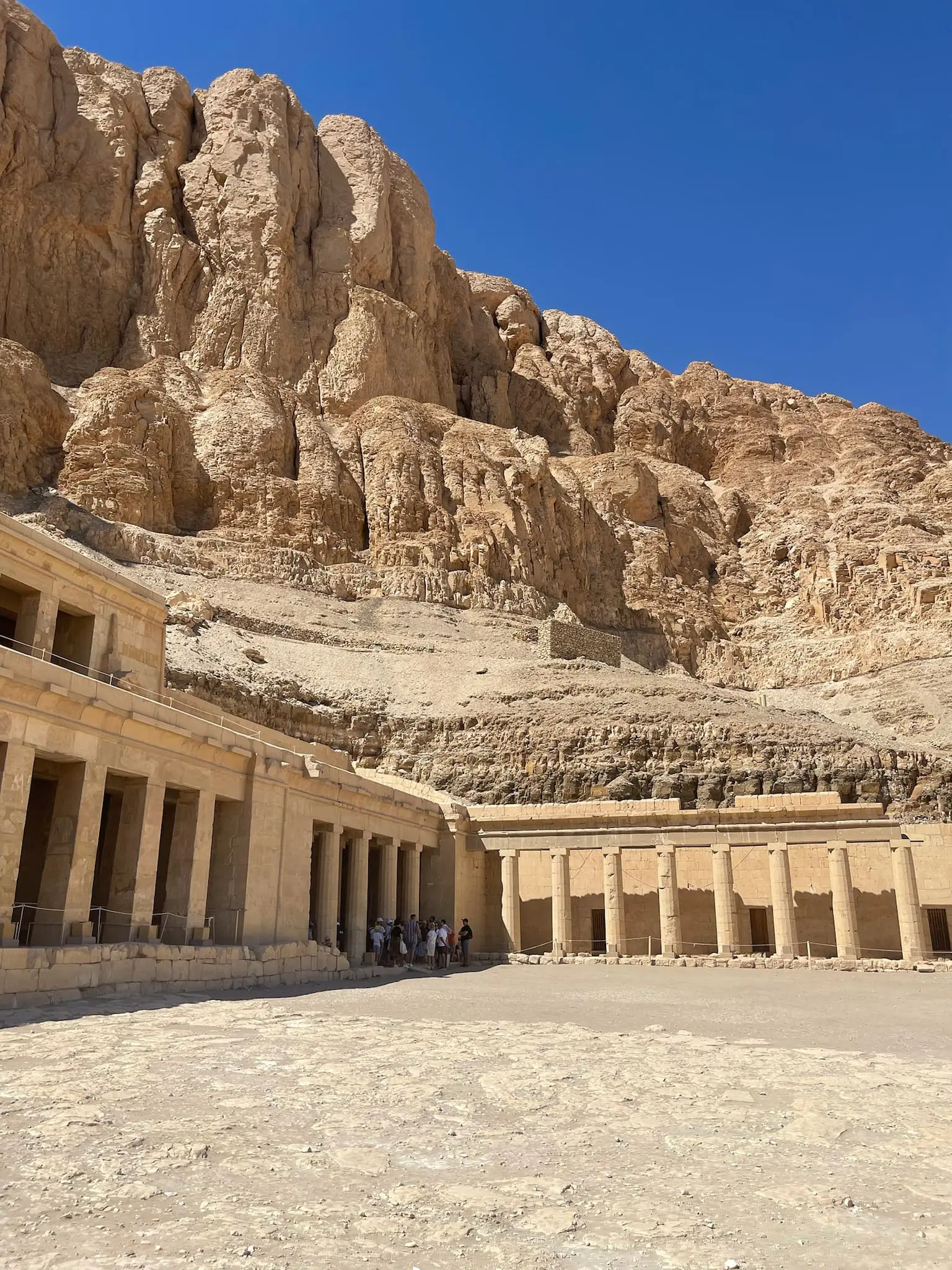 planning a trip to the middle east, where to go in the middle east, how to plan a trip to the middle east, Luxor, Egypt, erin busbee, busbee style, busbee family travels, what to do in luxor, valley of the kings, king tut tomb, tombs of king ramses, the temple of Hatshepsut