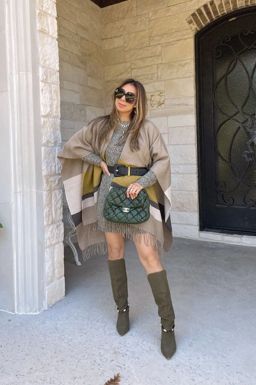 how to wear a poncho in fall