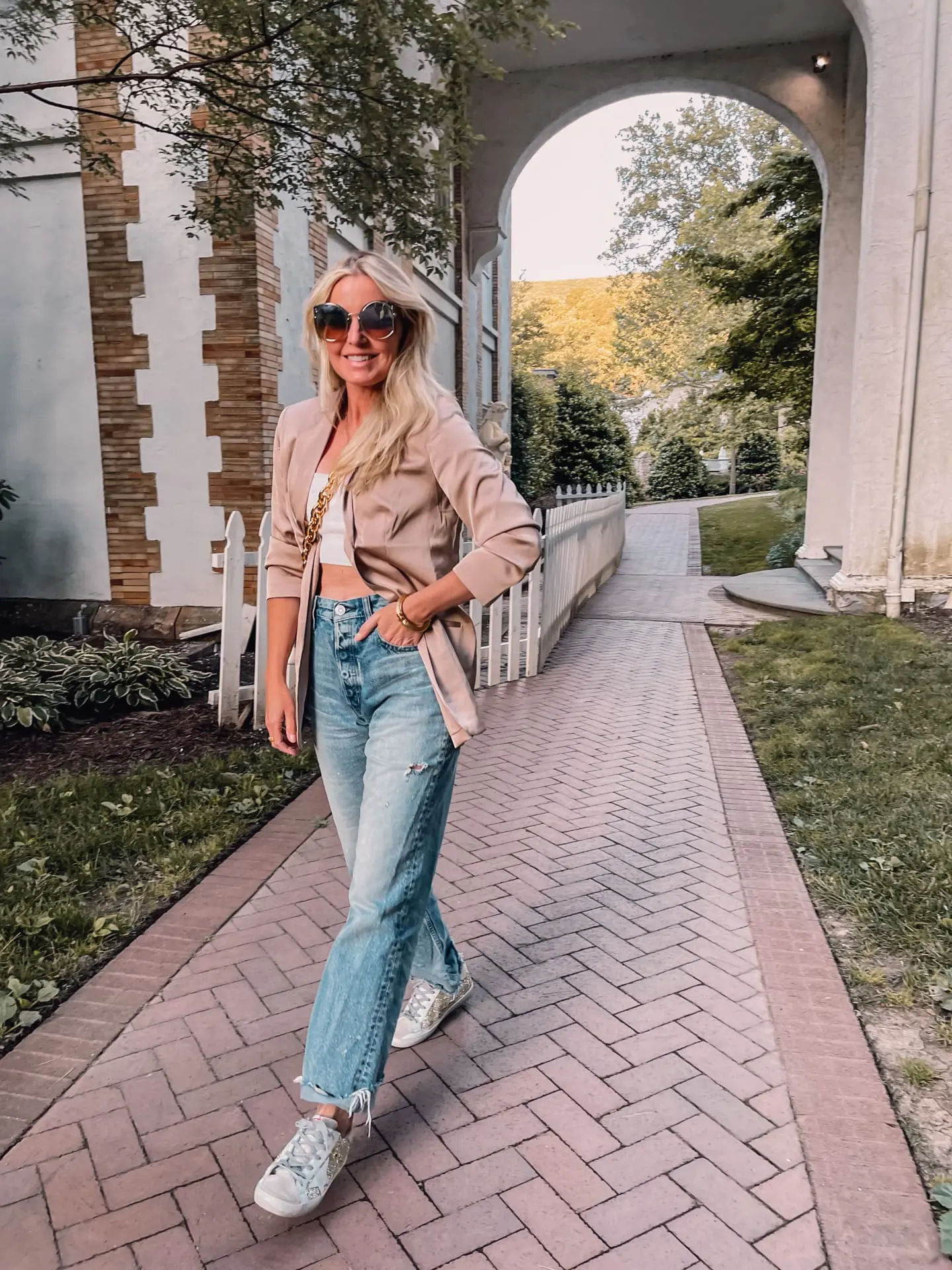 crop top over 40 fashion