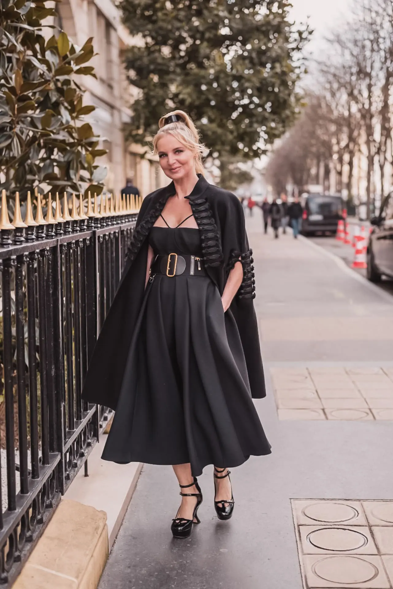 dior fashion show 2023 outfit