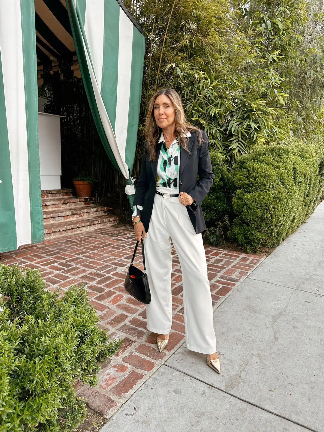 feminine office outfits